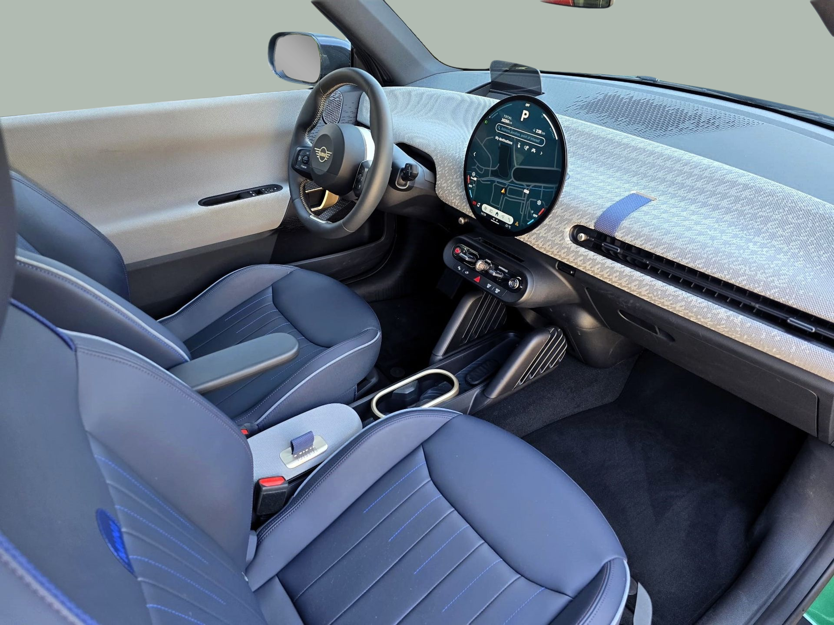 fotoG 6 del MINI MINI 3 Portas Cooper E 135 kW (184 CV) 184cv Elétrico de 2024 em Oeiras