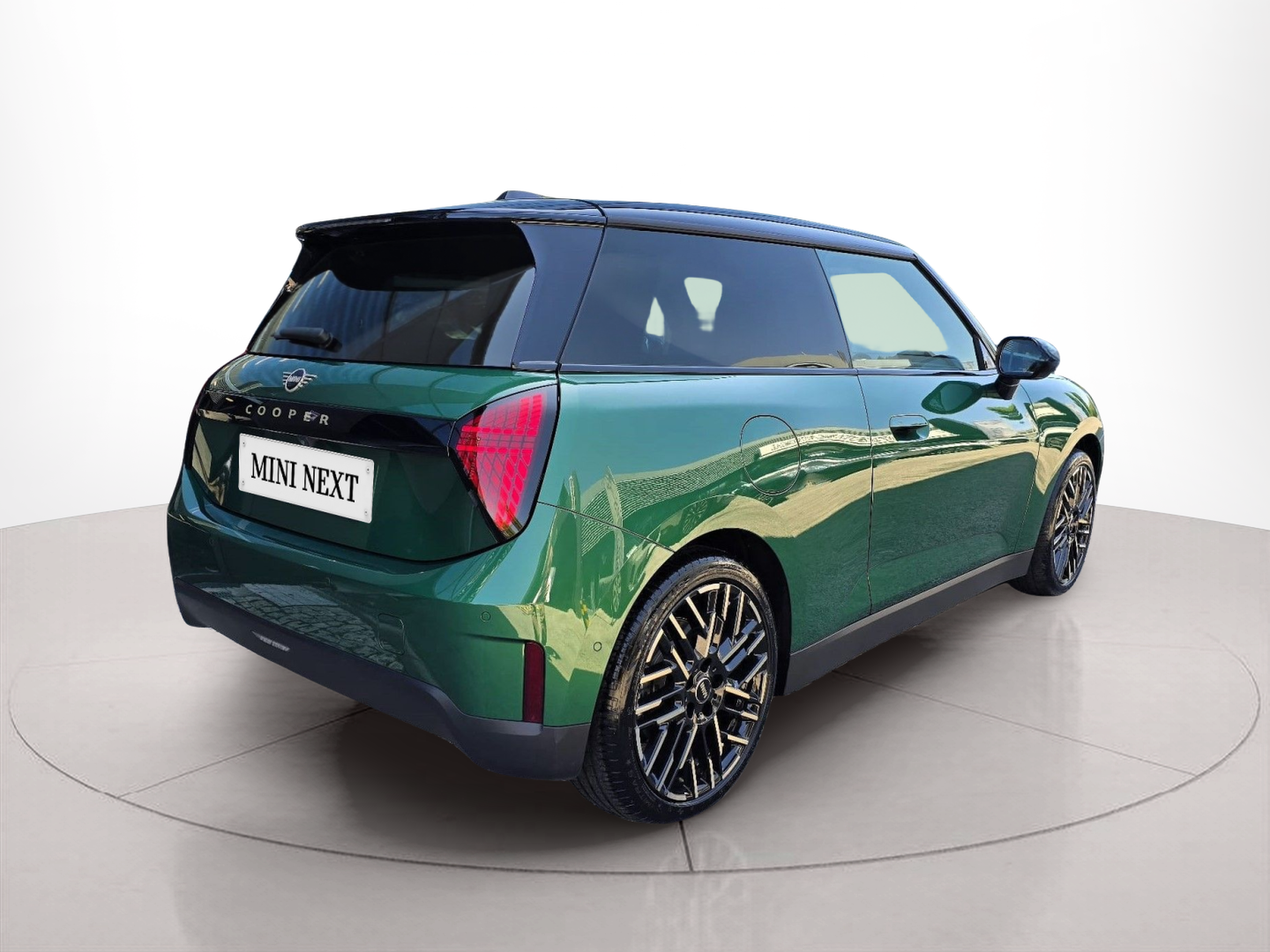 fotoG 3 del MINI MINI 3 Portas Cooper E 135 kW (184 CV) 184cv Elétrico de 2024 em Oeiras