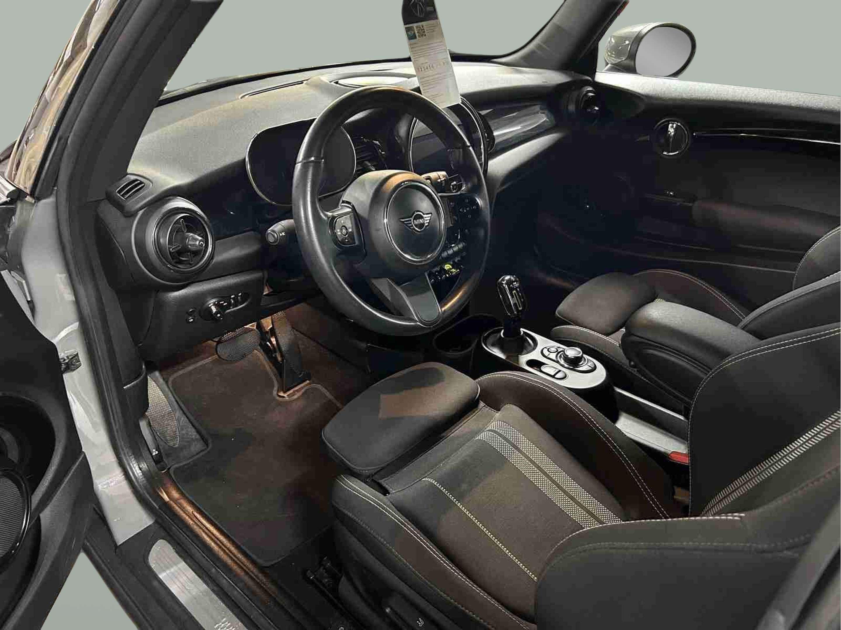 fotoG 5 del MINI MINI 3 Portas Cooper S E 135 kW (184 CV) 184cv Elétrico de 2021 em Oeiras