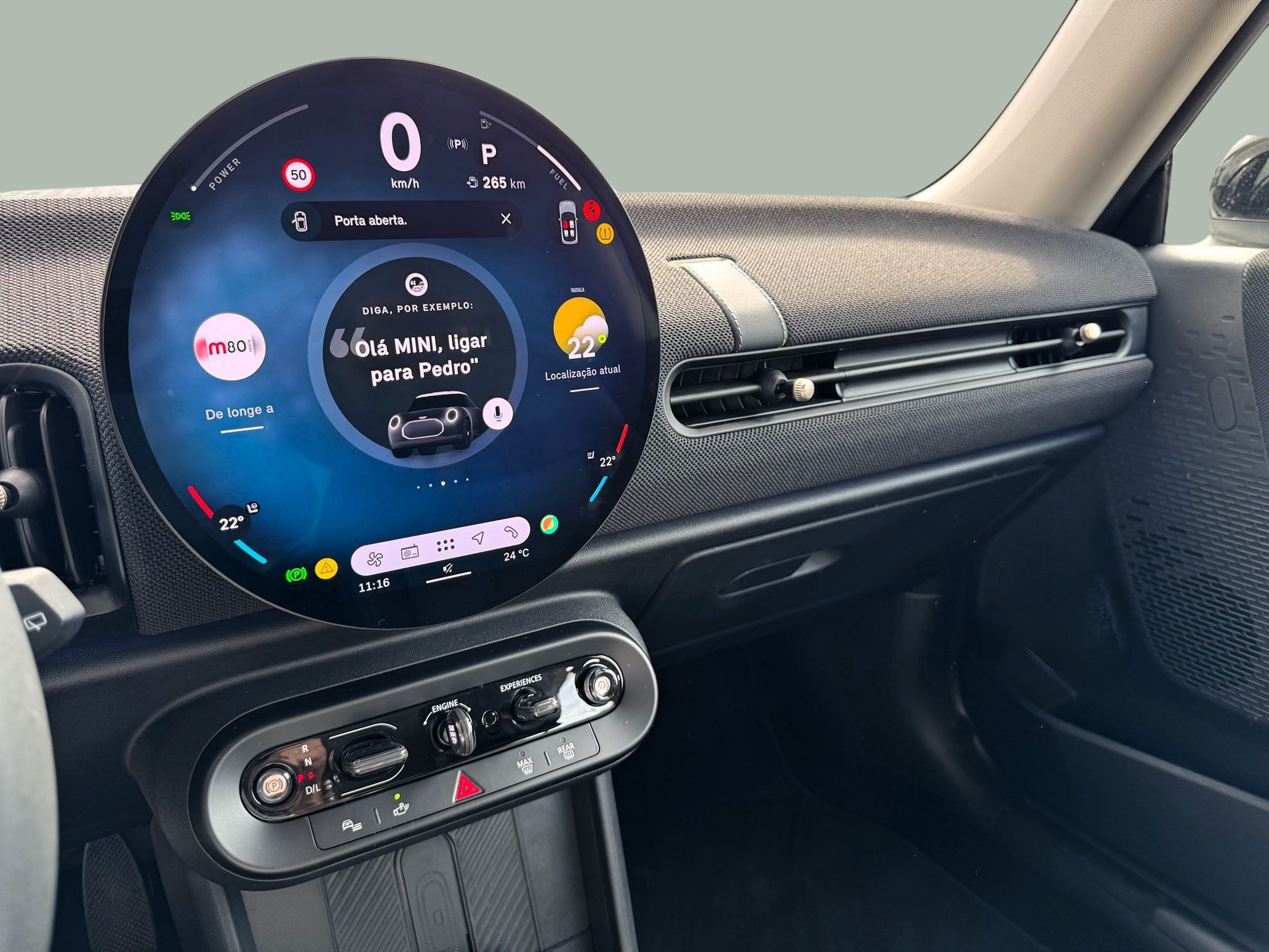 fotoG 13 del MINI MINI 3 Portas Cooper C 115 kW (156 CV) 156cv Gasolina de 2024 em Oeiras