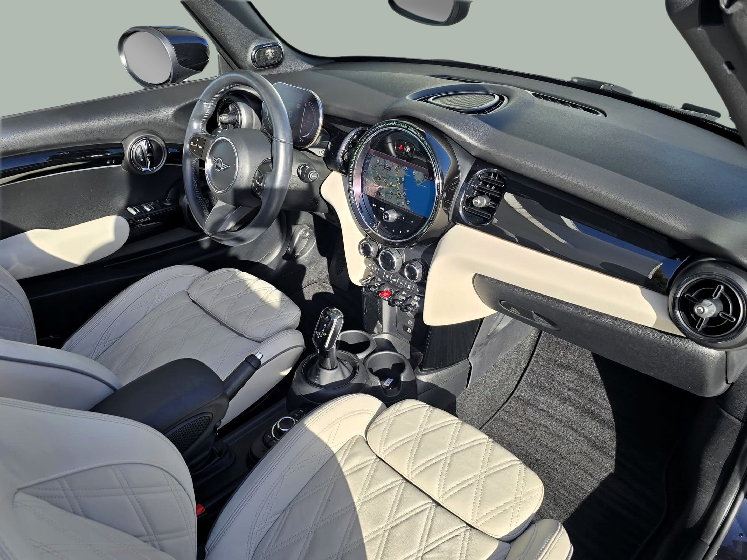 fotoG 6 del MINI MINI Cabrio Cooper 100 kW (136 CV) 136cv Gasolina de 2023 em Oeiras