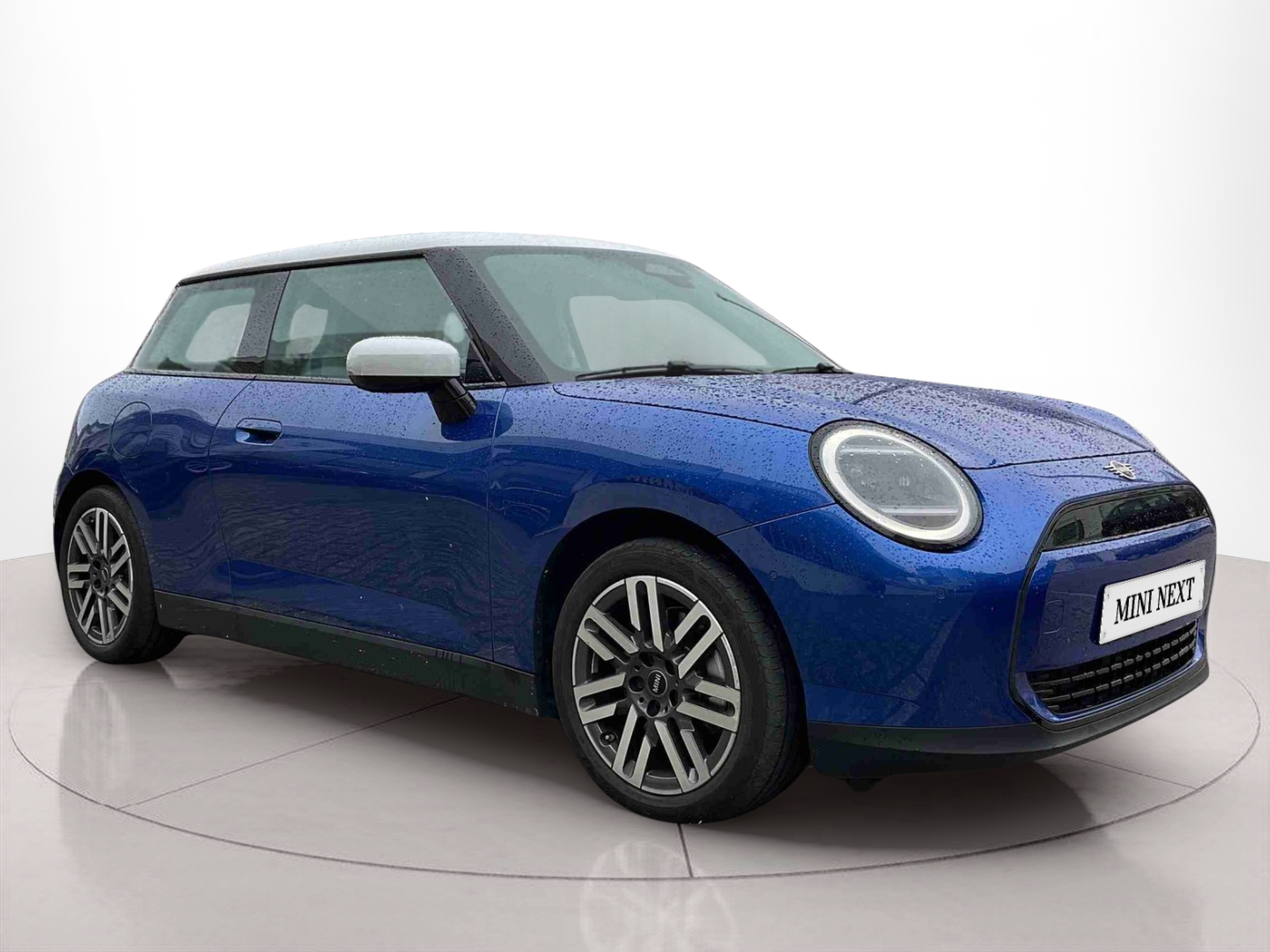Fotos de MINI 3 Portas Cooper E 135 kW (184 CV)