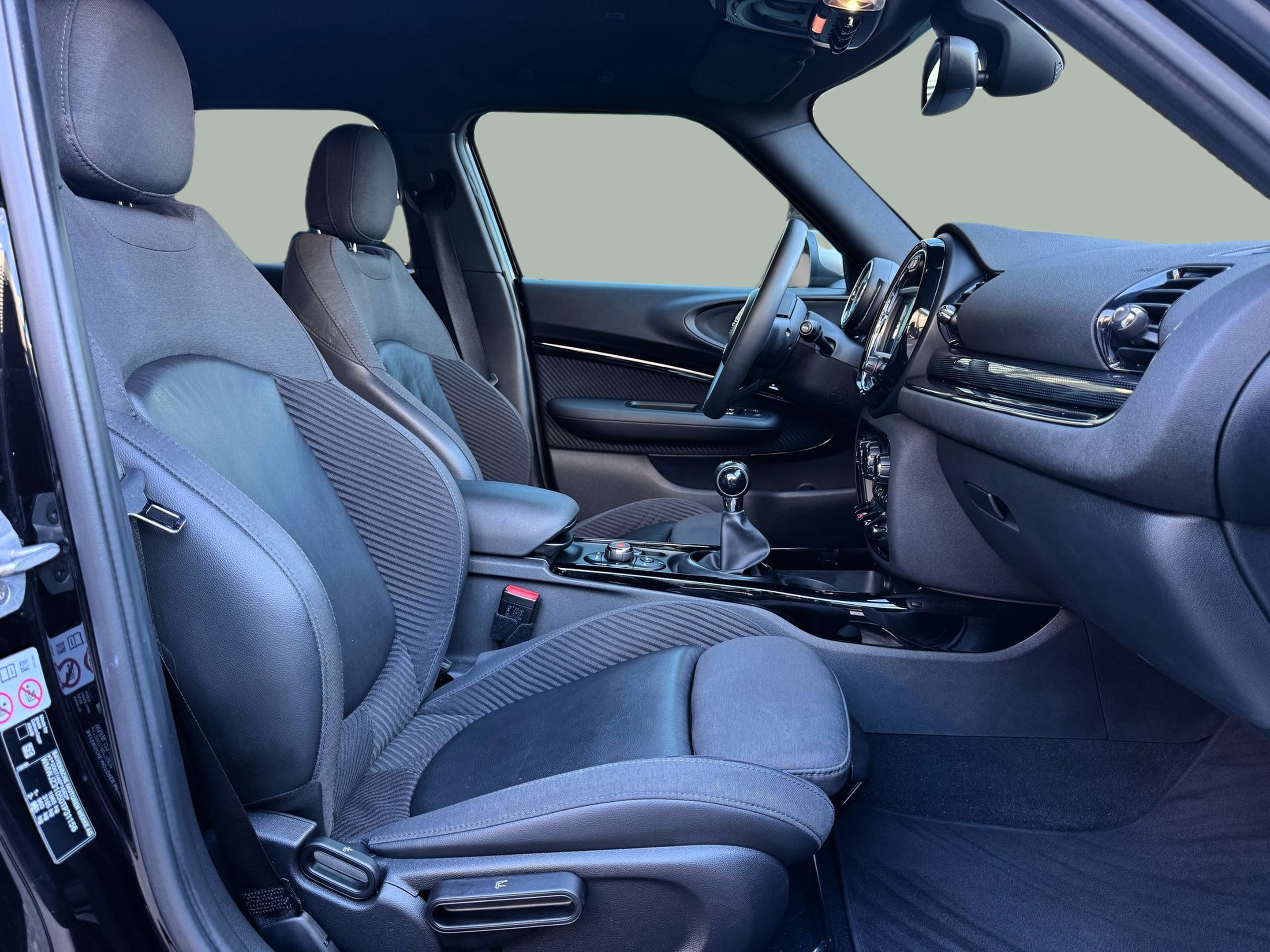 fotoG 7 del MINI MINI Clubman Cooper 100 kW (136 CV) 136cv Gasolina de 2018 em Oeiras