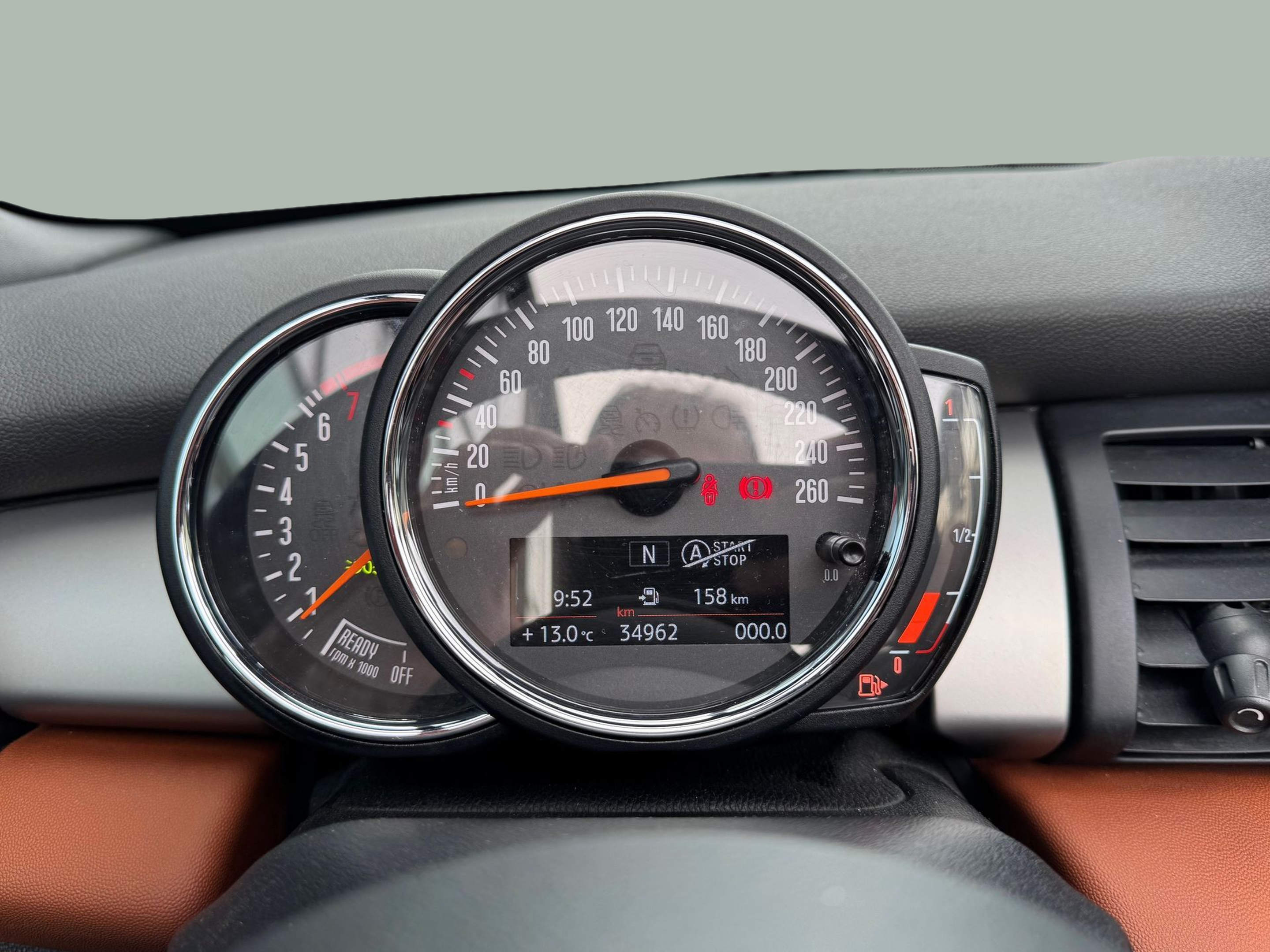 fotoG 11 del MINI MINI Cabrio One 75 kW (102 CV) 102cv Gasolina de 2020 em Oeiras