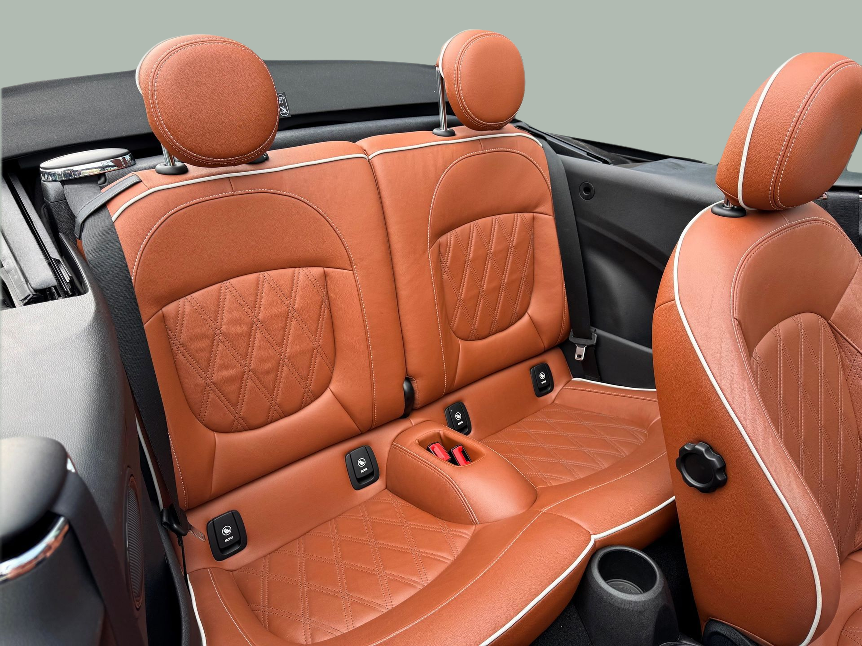 fotoG 8 del MINI MINI Cabrio One 75 kW (102 CV) 102cv Gasolina de 2020 em Oeiras