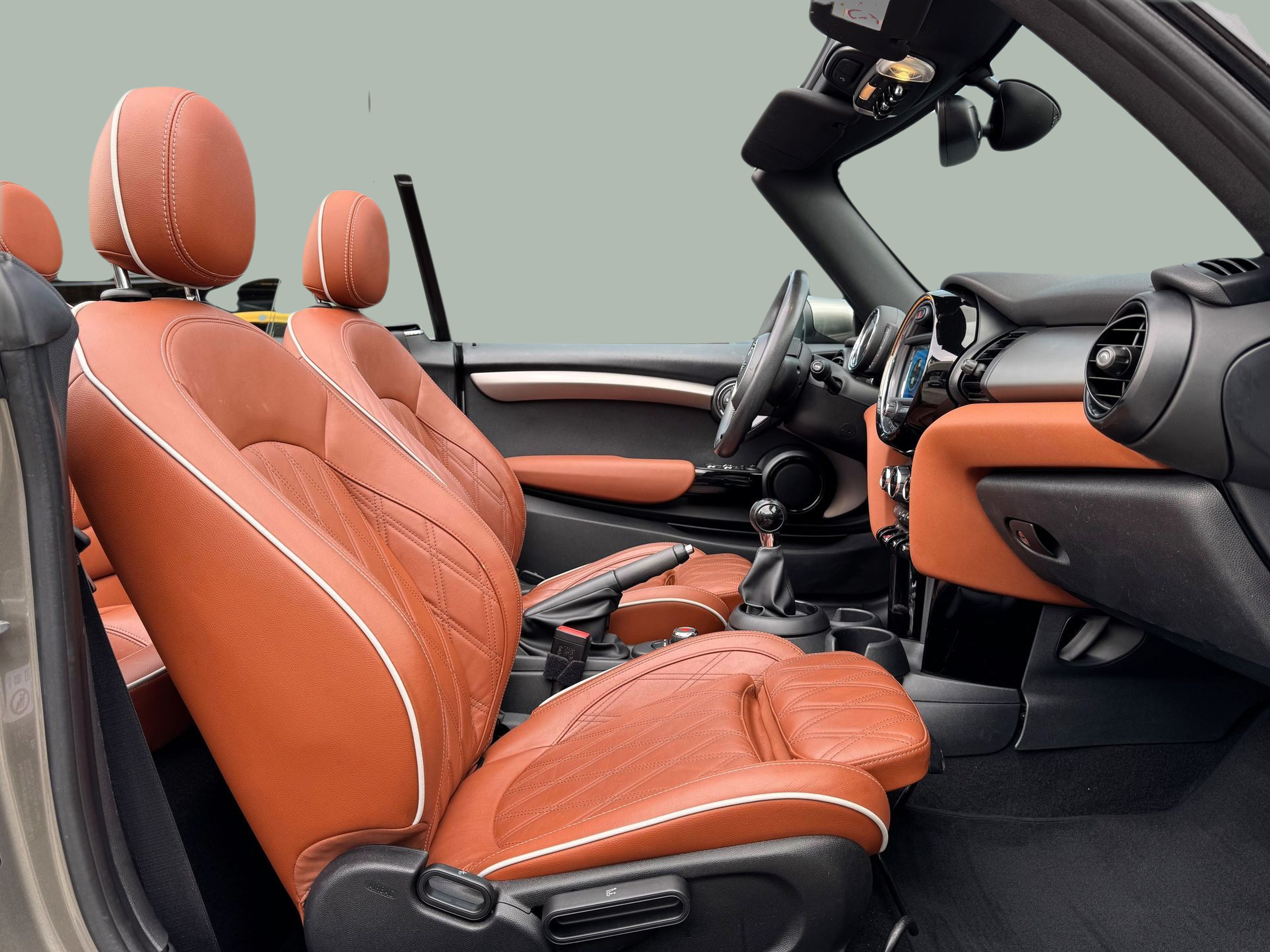 fotoG 7 del MINI MINI Cabrio One 75 kW (102 CV) 102cv Gasolina de 2020 em Oeiras