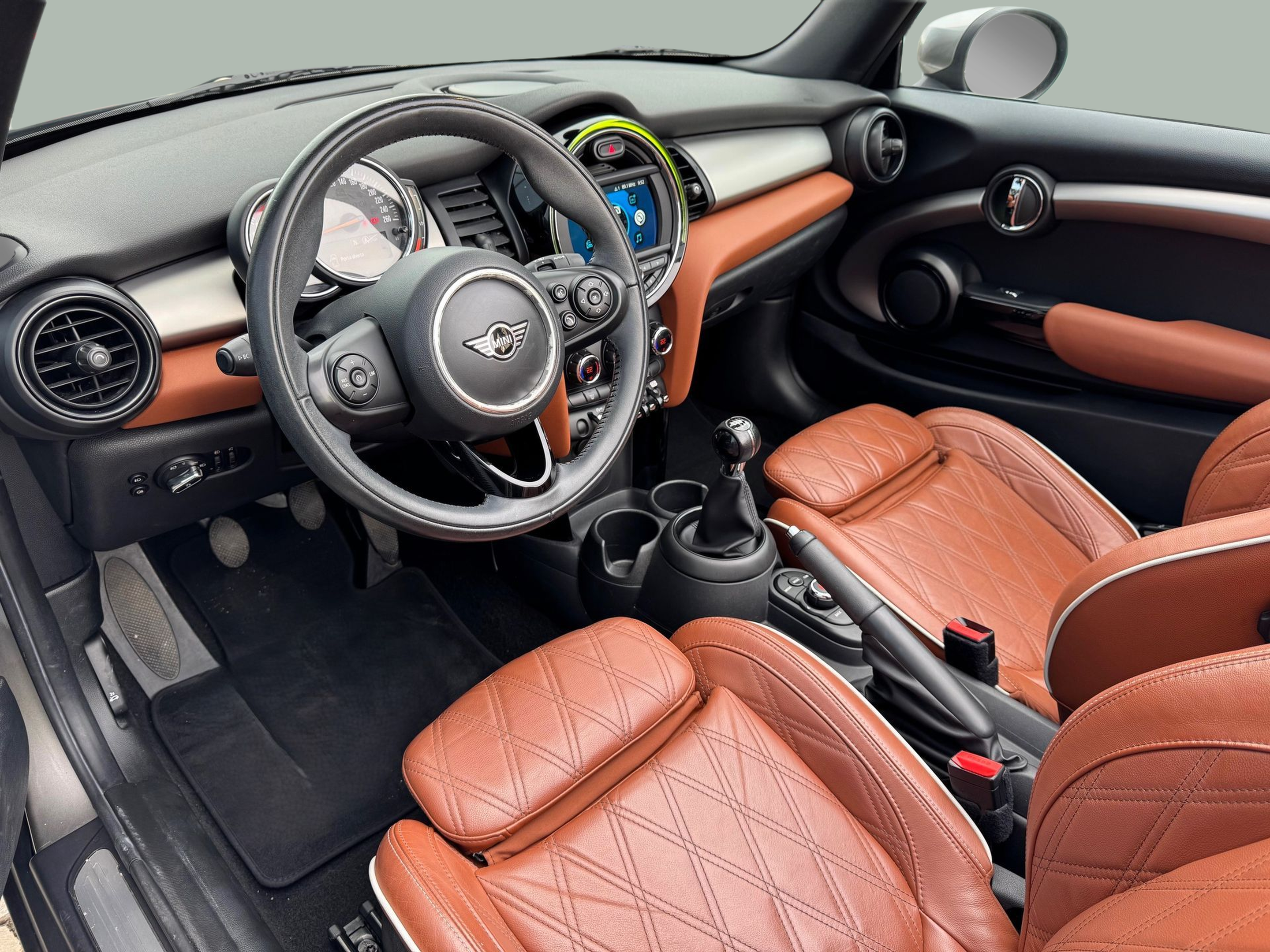 fotoG 10 del MINI MINI Cabrio One 75 kW (102 CV) 102cv Gasolina de 2020 em Oeiras