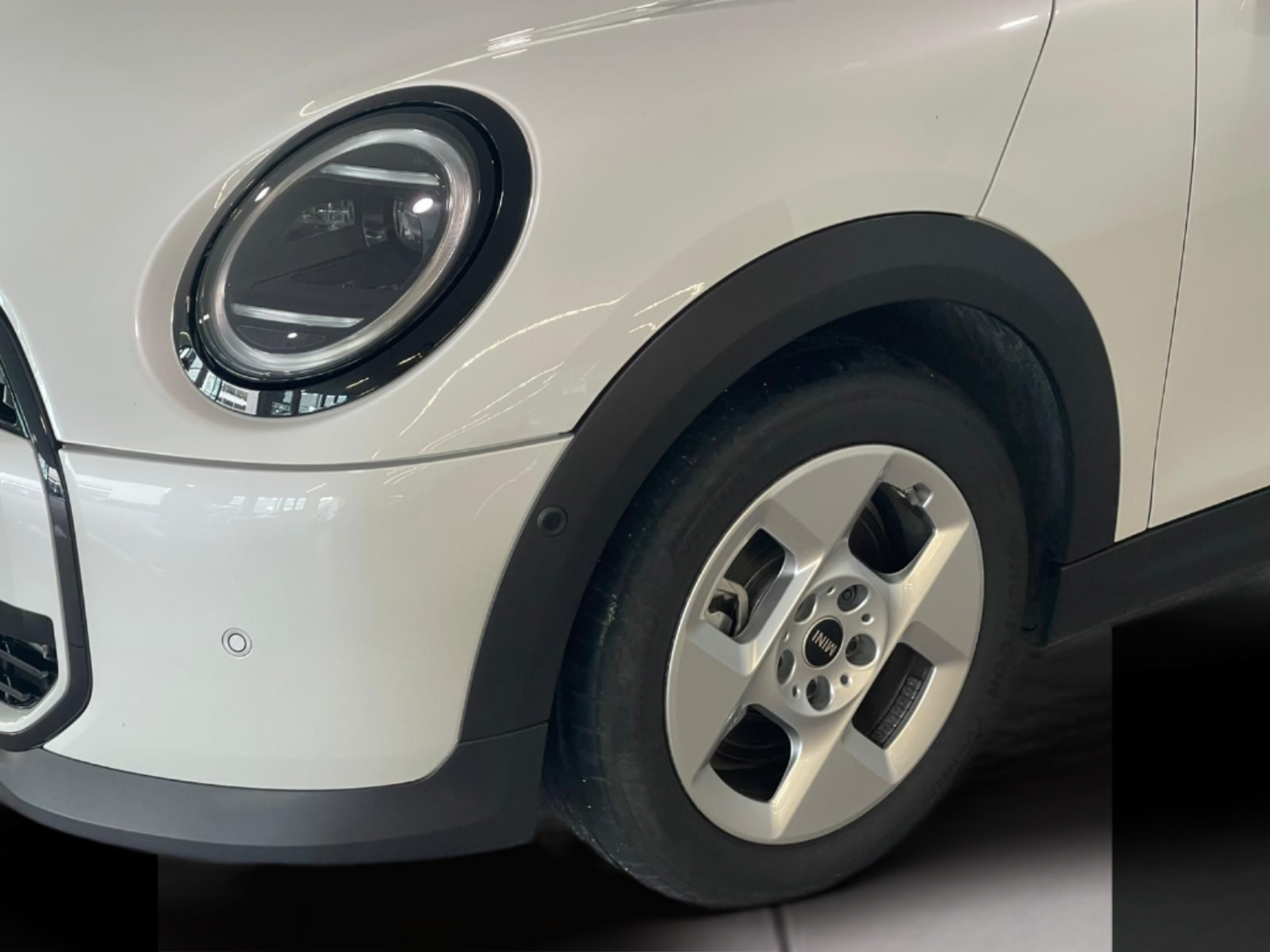 fotoG 5 del MINI MINI Cabrio Cooper 120 kW (163 CV) 163cv Gasolina de 2025 em Oeiras