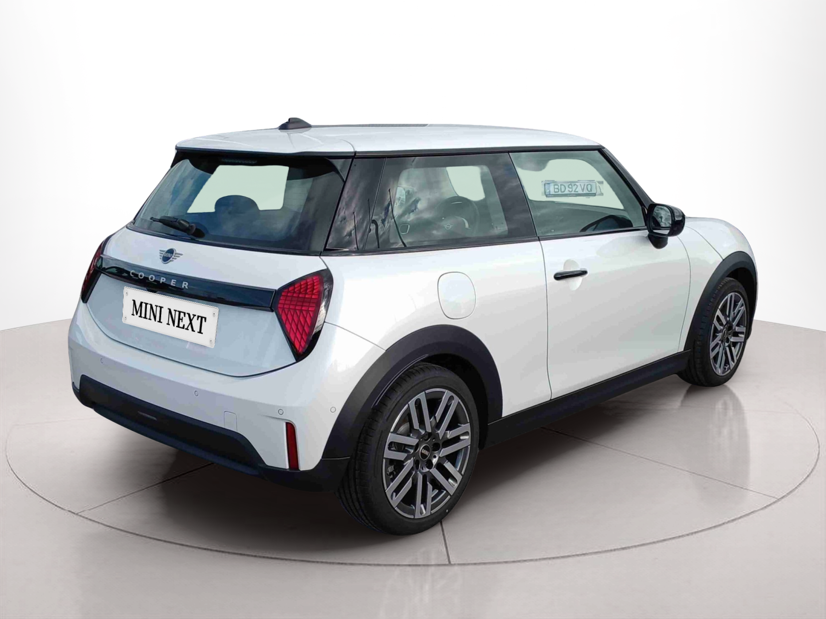 fotoG 13 del MINI MINI 3 Portas Cooper C 115 kW (156 CV) 156cv Gasolina de 2024 em Oeiras