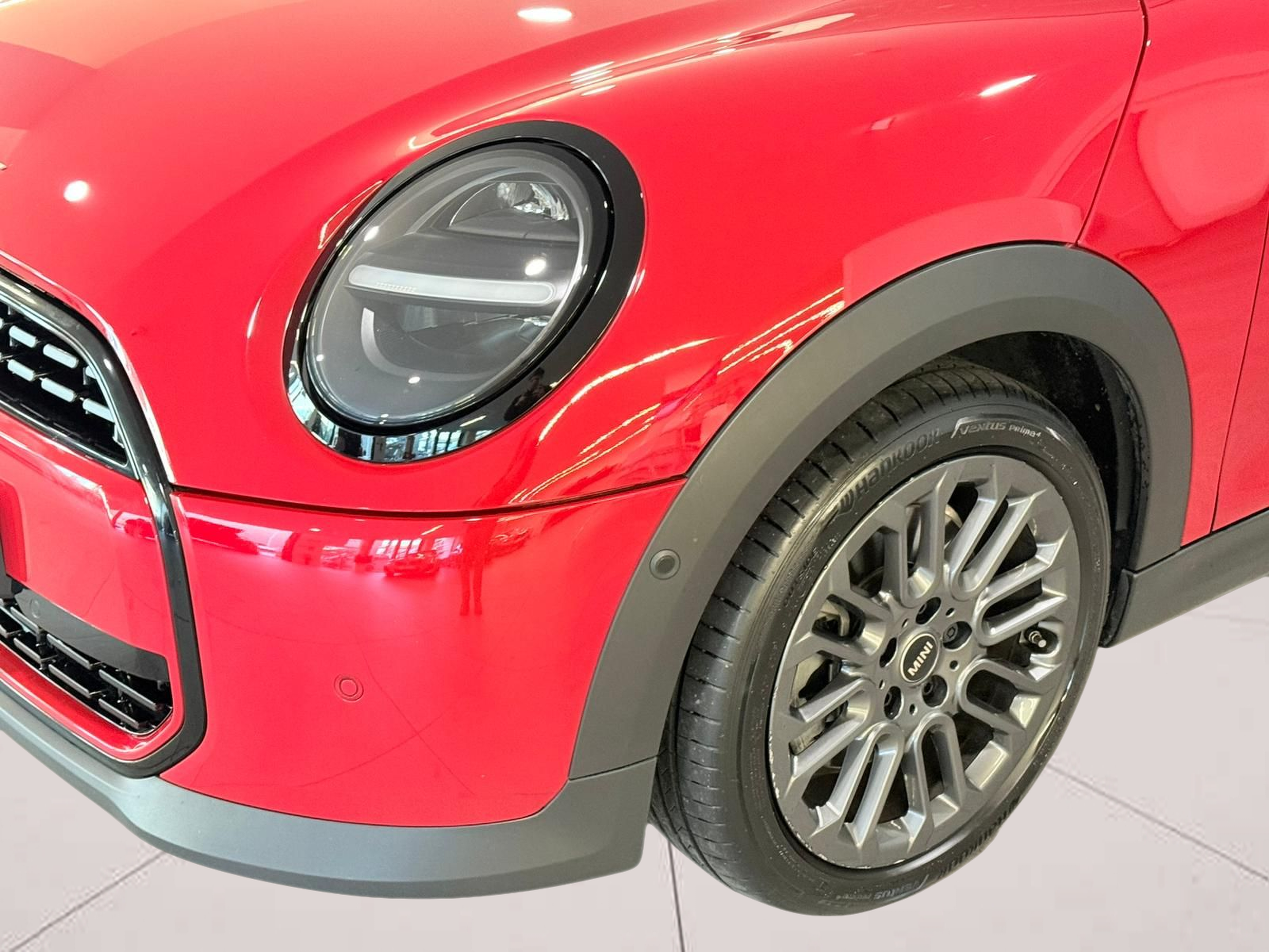 fotoG 5 del MINI MINI 3 Portas Cooper C 115 kW (156 CV) 156cv Gasolina de 2024 em Oeiras