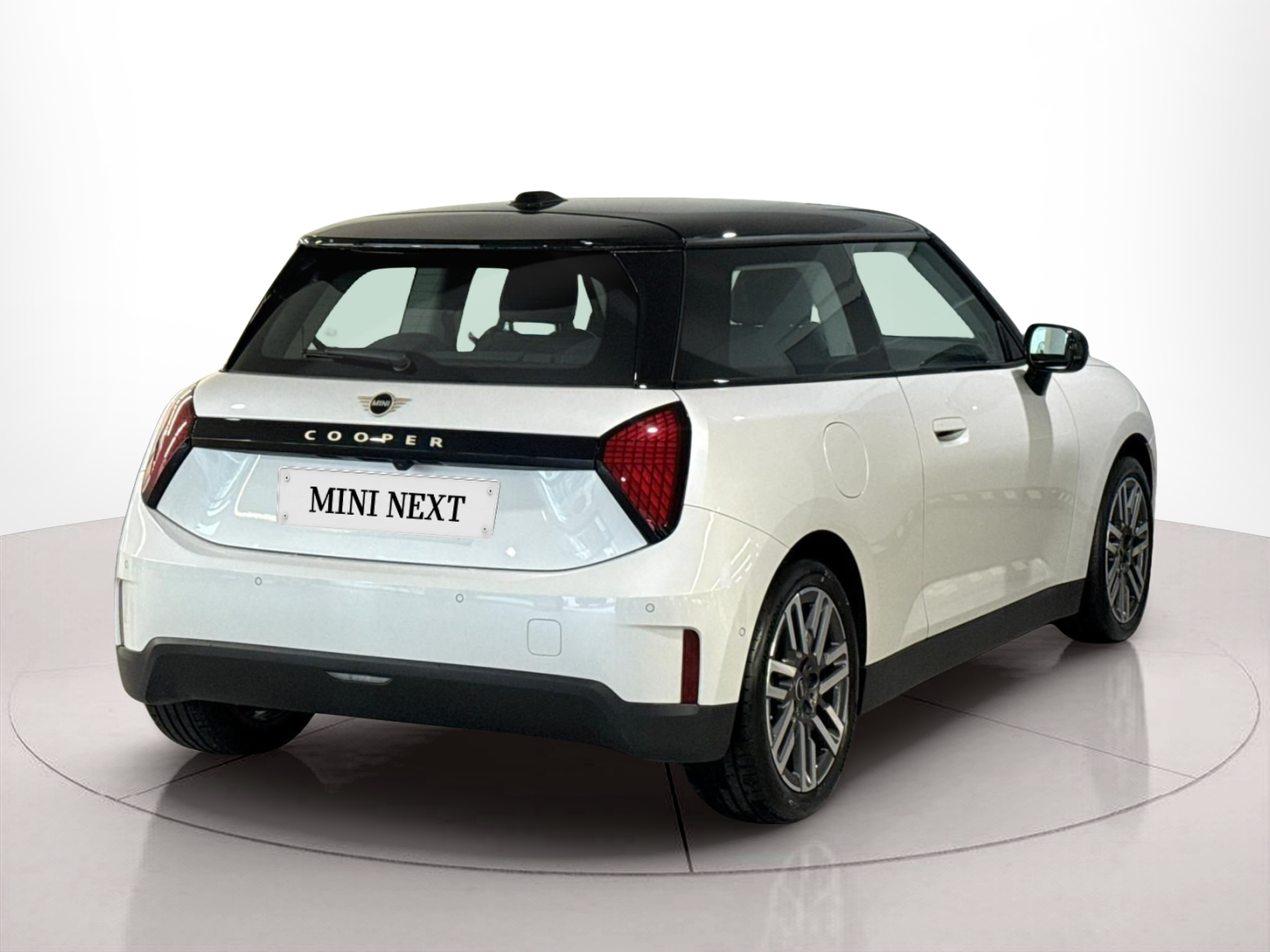 fotoG 4 del MINI MINI 3 Portas Cooper E 135 kW (184 CV) 184cv Elétrico de 2024 em Oeiras