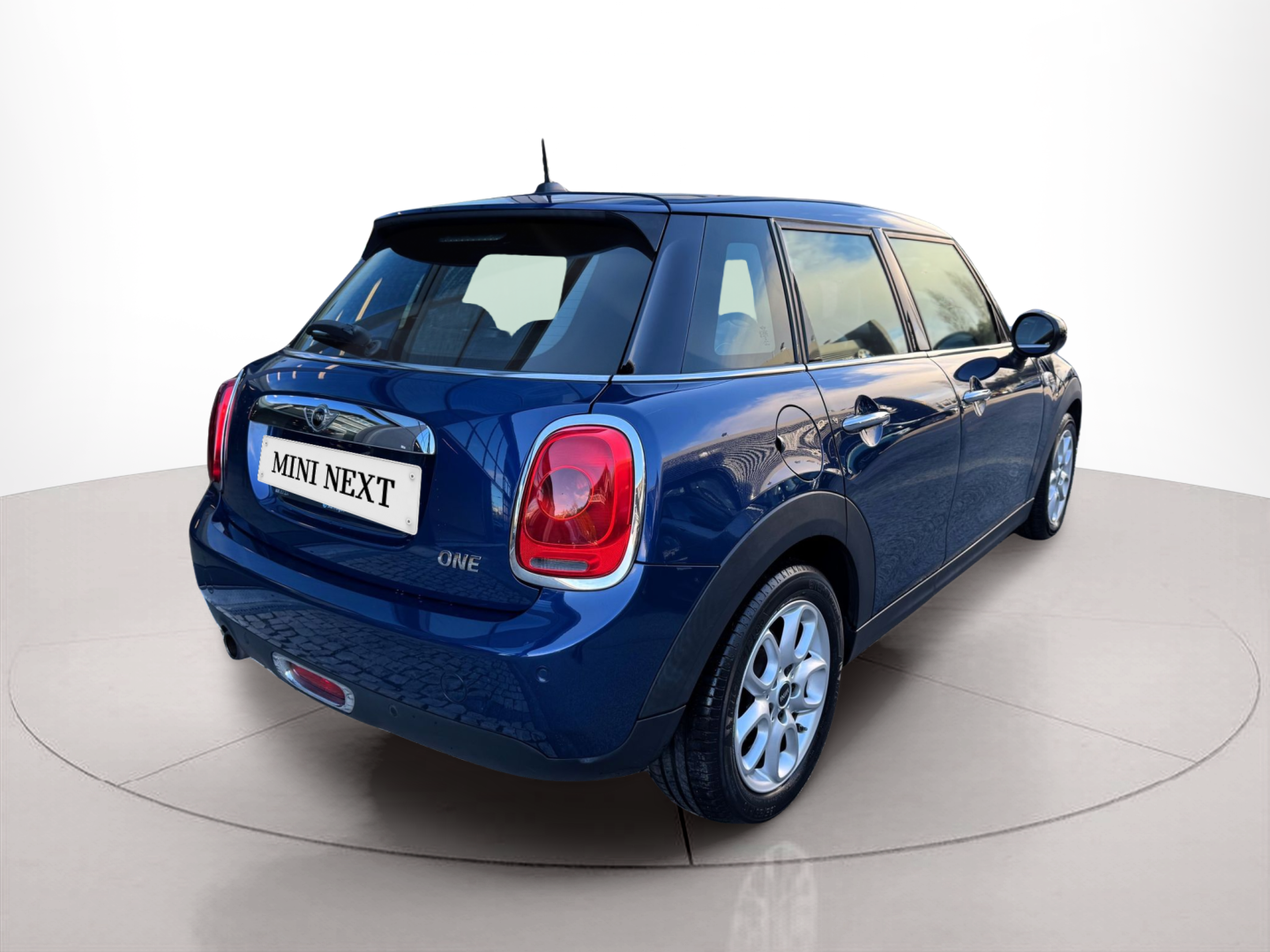 fotoG 3 del MINI MINI 5 Portas One 75 kW (102 CV) 102cv Gasolina de 2018 em Oeiras