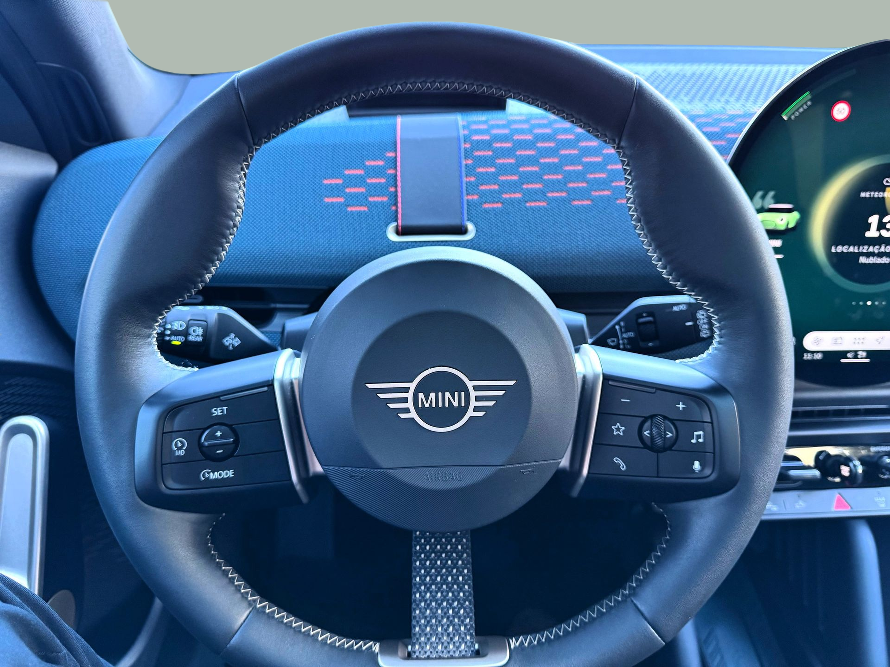 fotoG 13 del mini MINI Aceman SE 160 kW (218 CV) 218cv Elétrico de 2024 em Oeiras