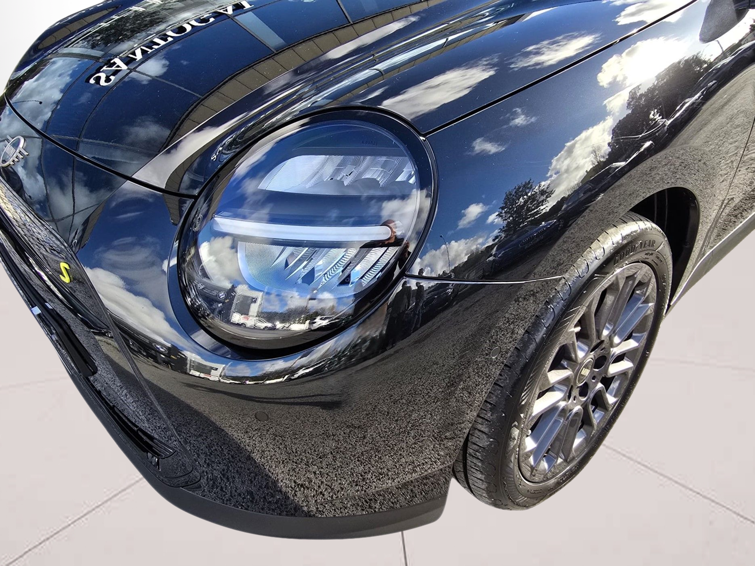 fotoG 5 del MINI MINI 3 Portas Cooper S E 160 kW (218 CV) 218cv Elétrico de 2024 em Oeiras