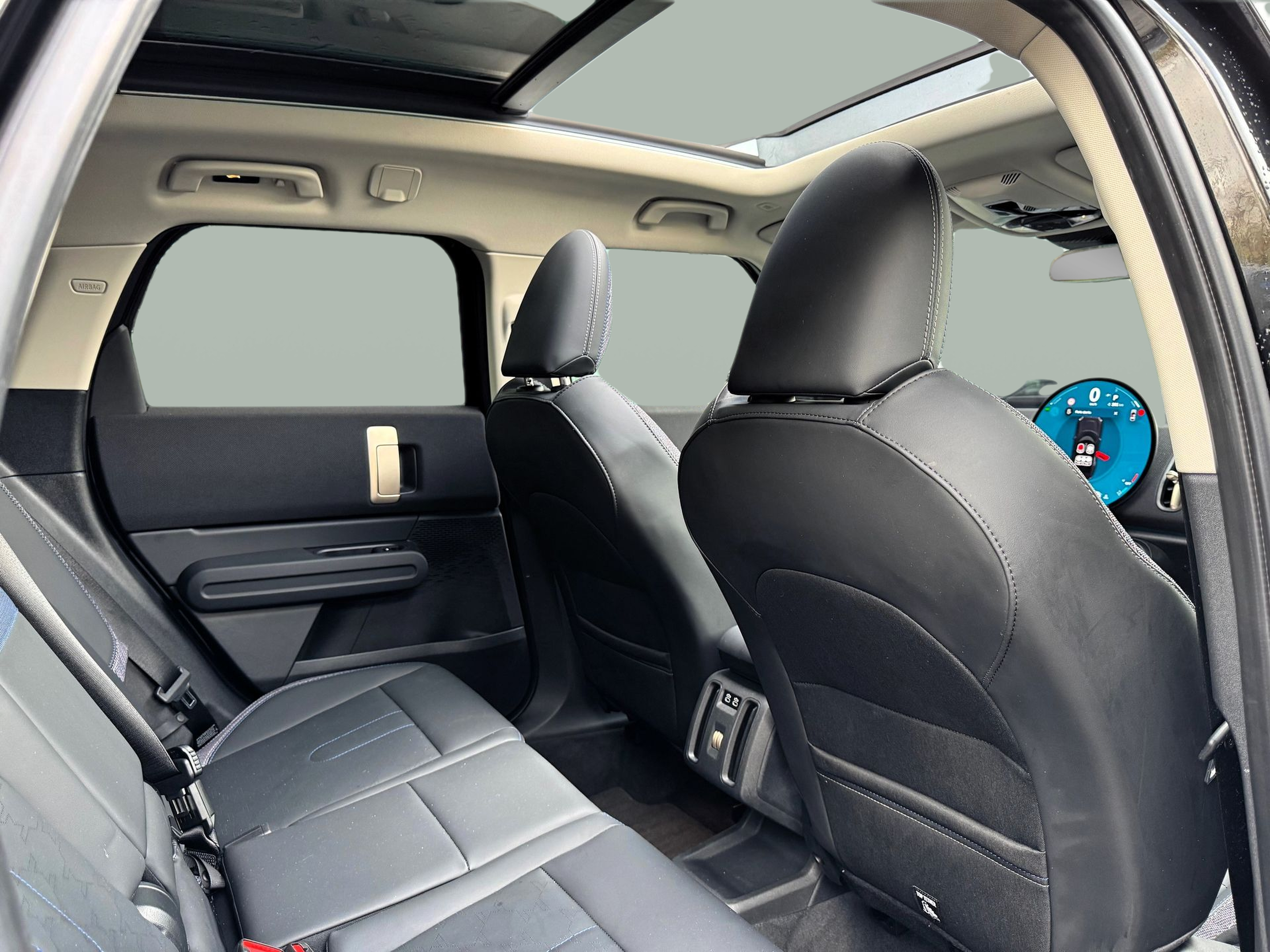 fotoG 8 del MINI MINI Clubman 2.0 D 120 kW (163 CV) 163cv Diesel de 2024 em Oeiras