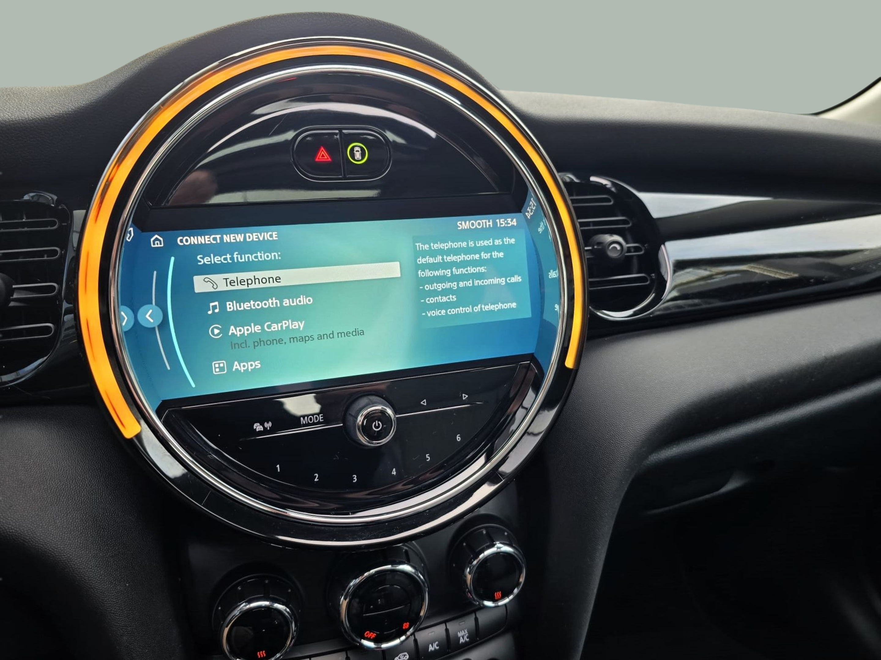 fotoG 14 del MINI MINI 3 Portas Cooper 100 kW (136 CV) 136cv Gasolina de 2023 em Oeiras