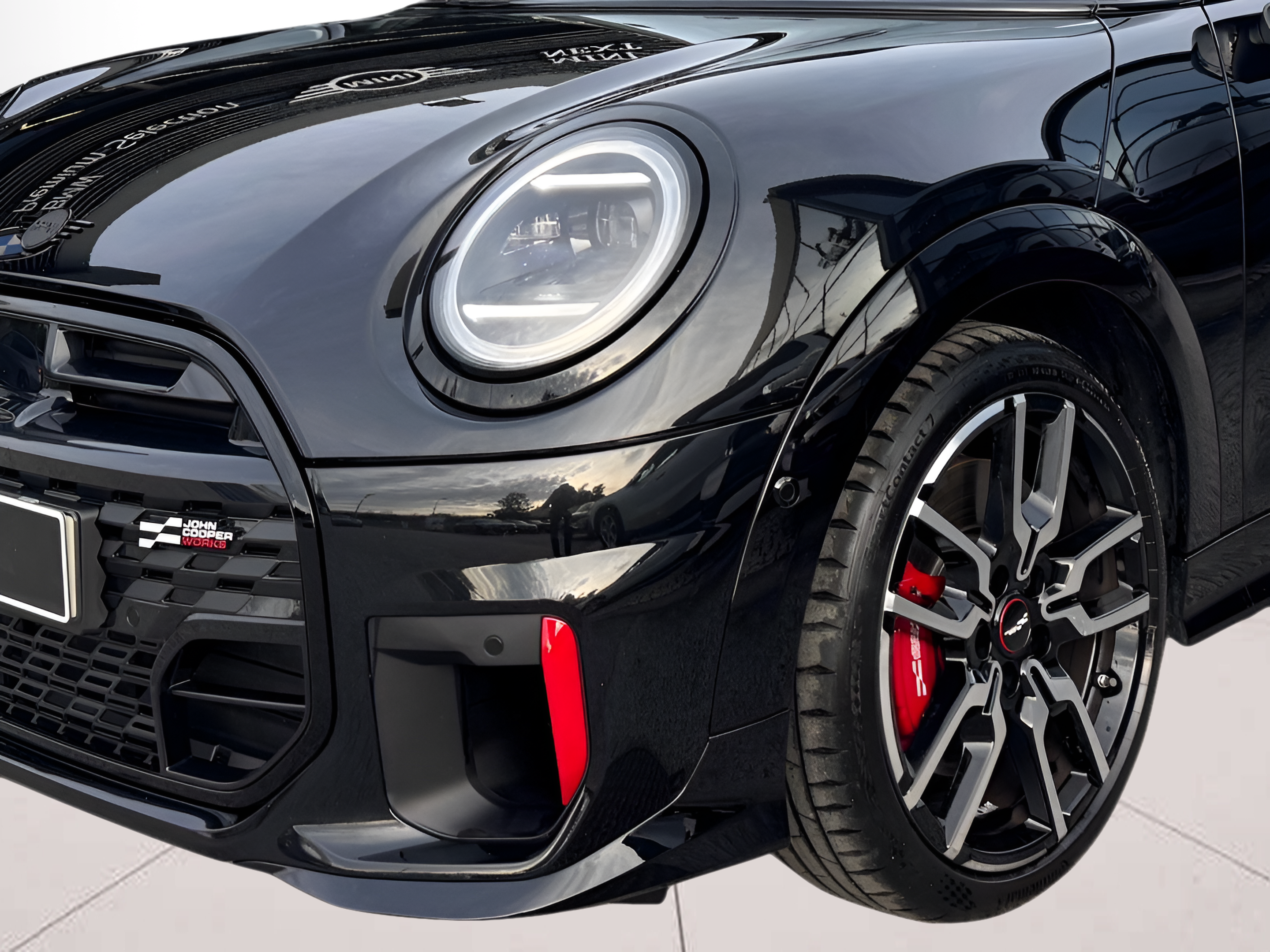 fotoG 5 del MINI MINI 3 Portas John Cooper Works 170 kW (231 CV) 231cv Gasolina de 2025 em Oeiras