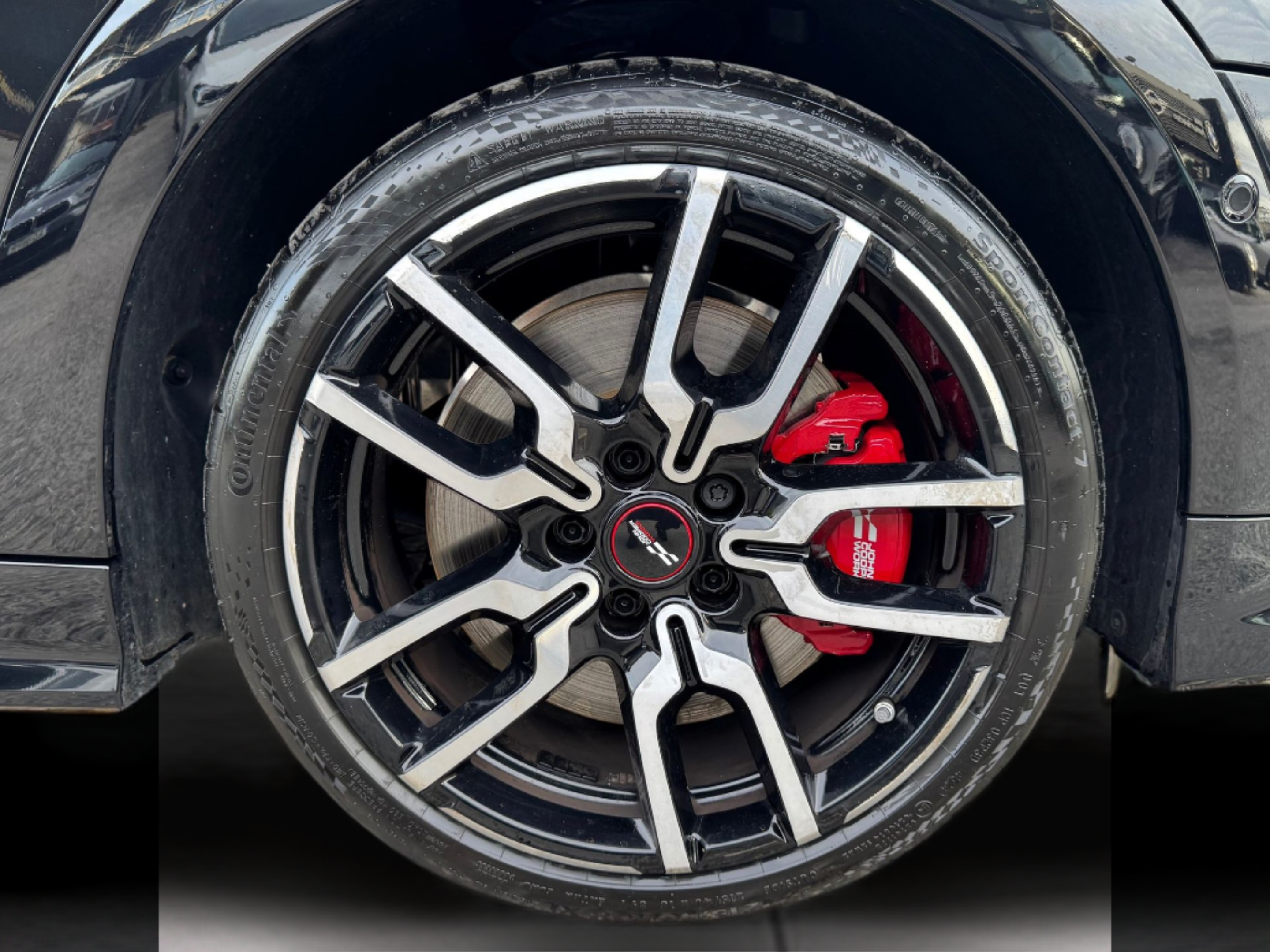 fotoG 19 del MINI MINI 3 Portas John Cooper Works 170 kW (231 CV) 231cv Gasolina de 2025 em Oeiras