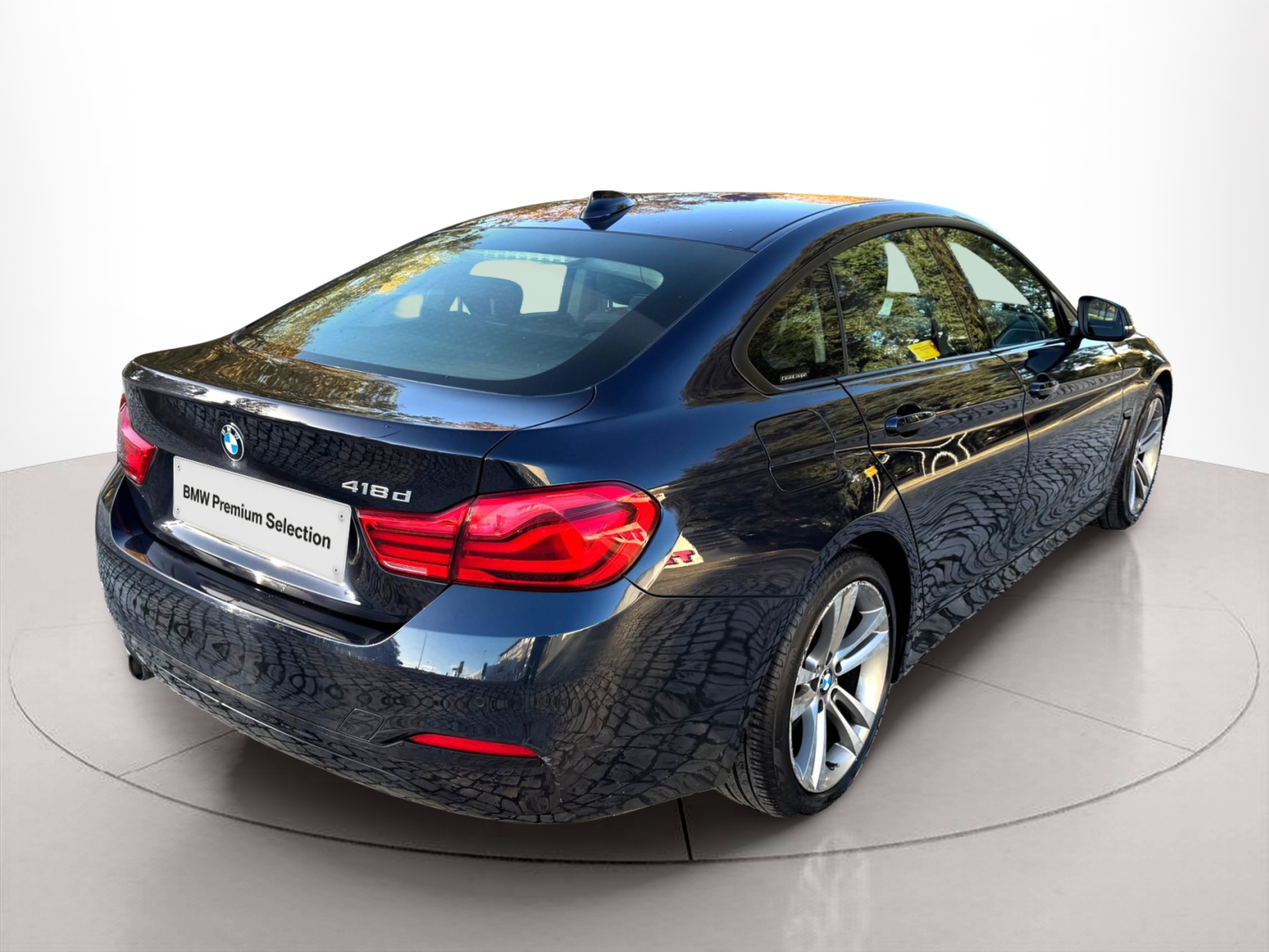 BMW Série 4 418d Gran Coupe color Azul. Año 2019. 110KW(150CV). Diesel. En concesionario Santogal Oeiras de Oeiras