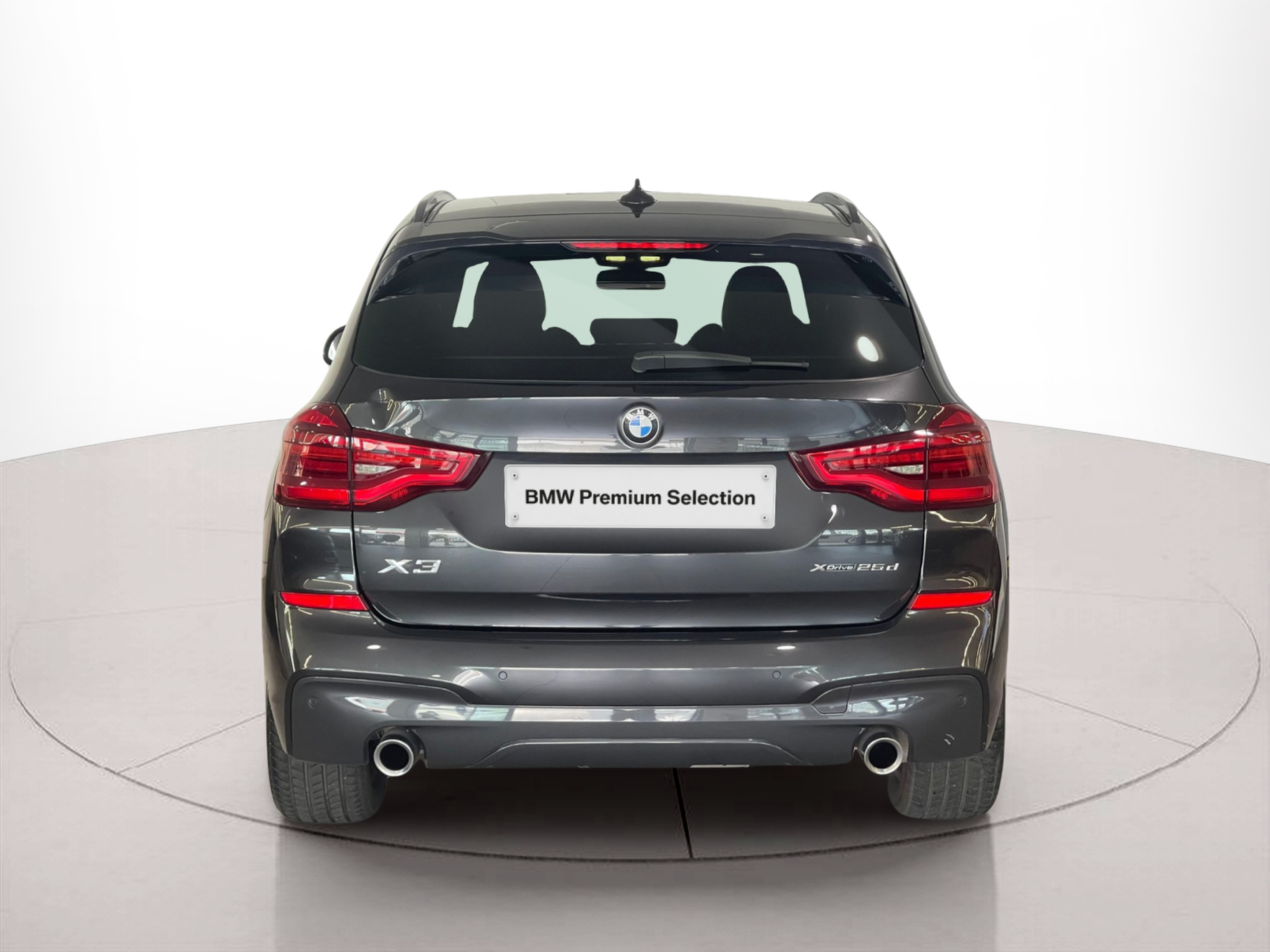 BMW X3 xDrive25d color Gris. Año 2019. 170KW(231CV). Diesel. En concesionario Santogal Carnaxide de Oeiras