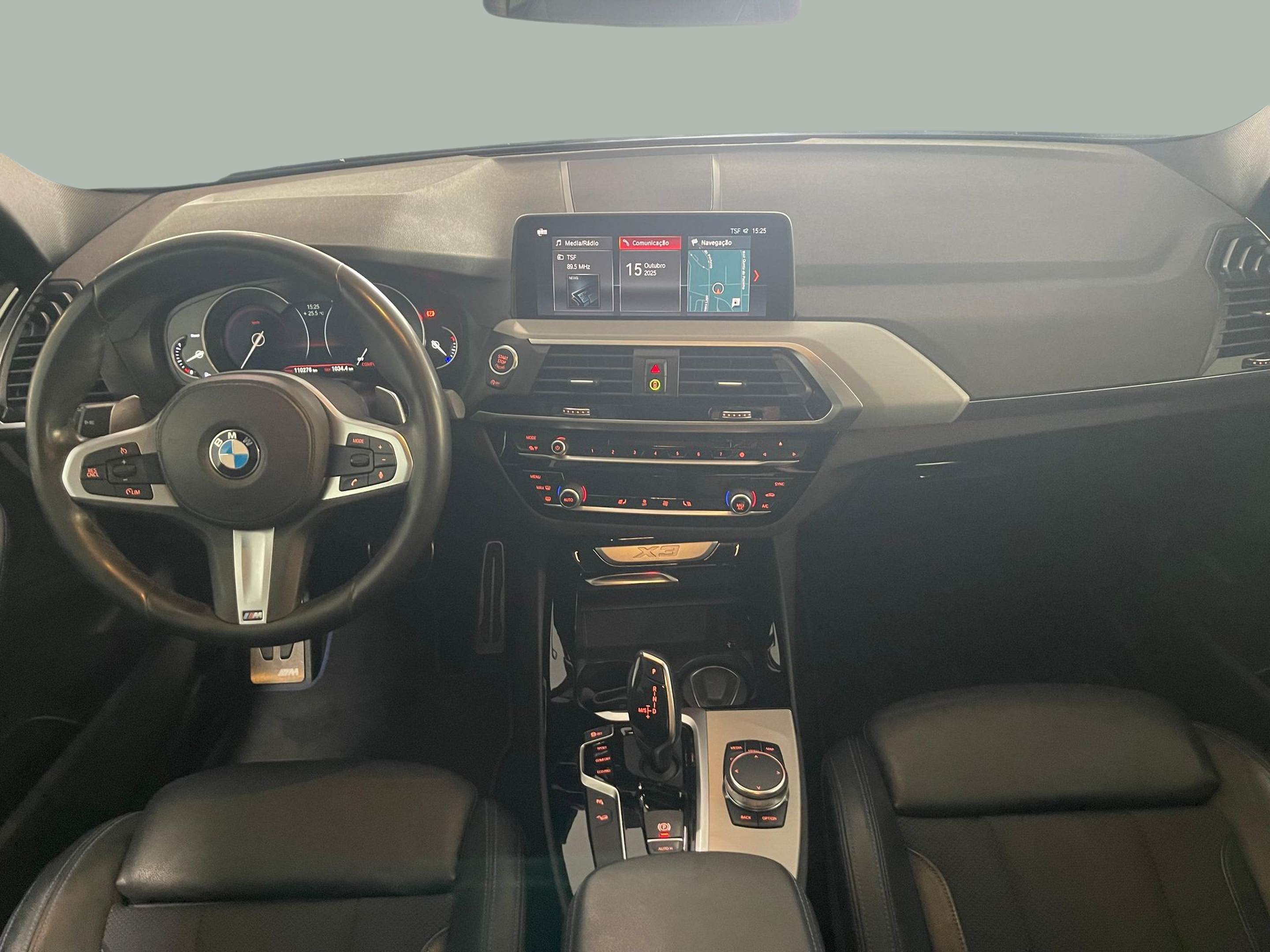 BMW X3 xDrive25d color Gris. Año 2019. 170KW(231CV). Diesel. En concesionario Santogal Carnaxide de Oeiras