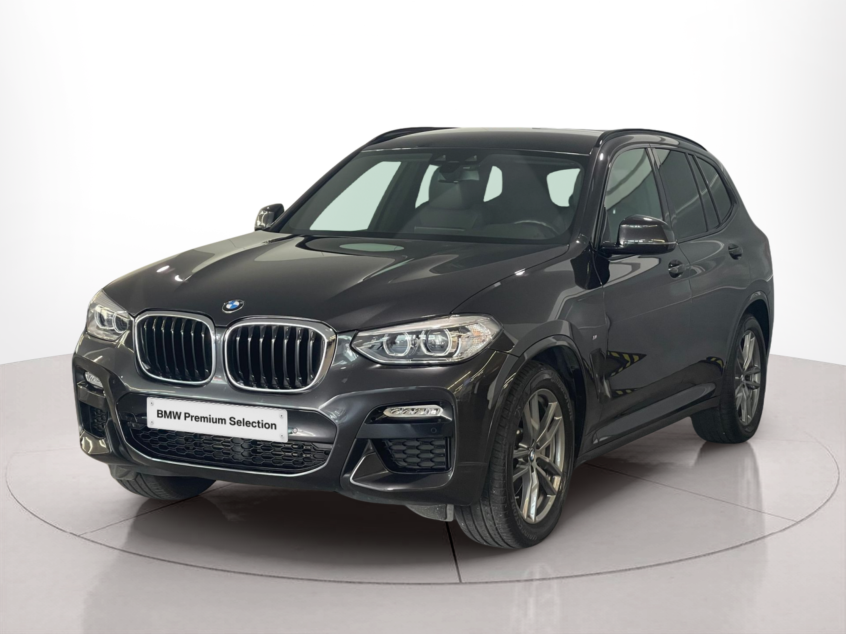 Fotos de BMW X3 xDrive25d color Gris. Año 2019. 170KW(231CV). Diesel. En concesionario Santogal Carnaxide de Oeiras