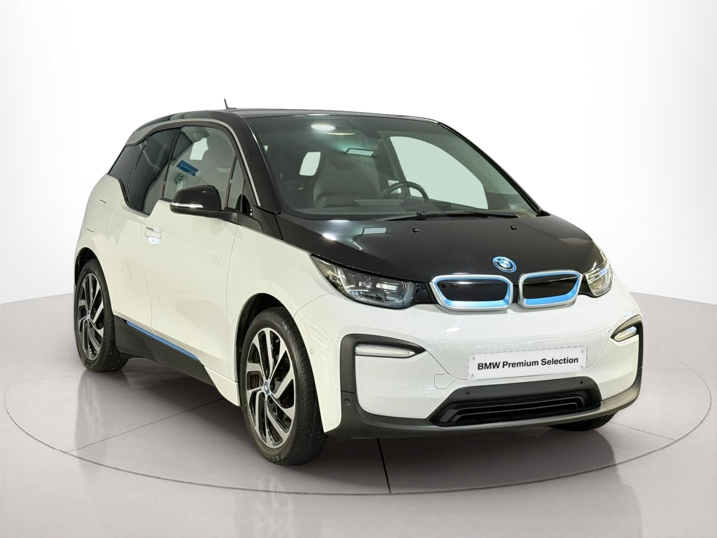 BMW i3 i3 120Ah color Blanco. Año 2019. 125KW(170CV). Elétrico. En concesionario Santogal Carnaxide de Oeiras