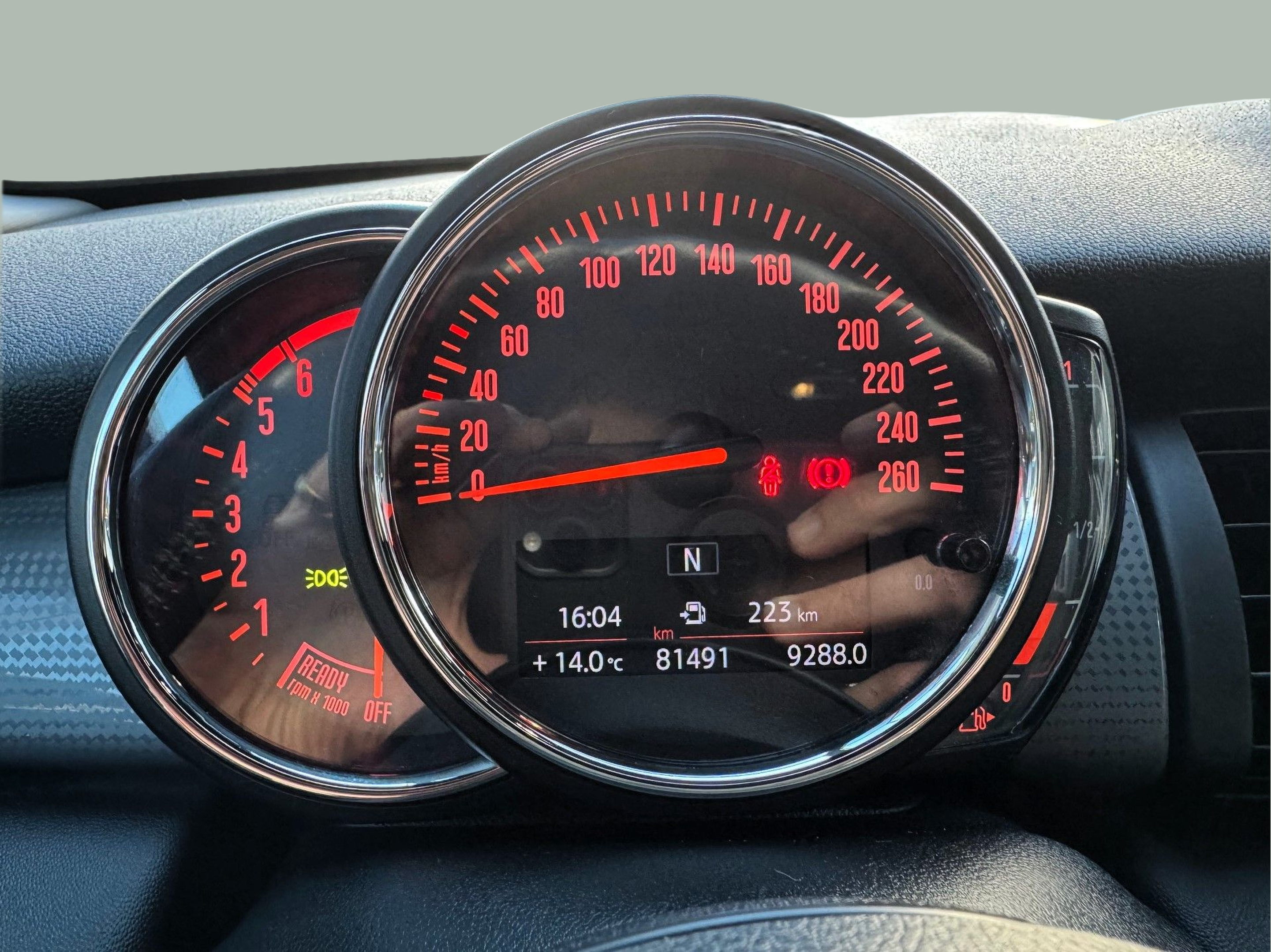 fotoG 13 del MINI MINI 5 Portas Cooper D 85 kW (116 CV) 116cv Diesel de 2018 em Oeiras