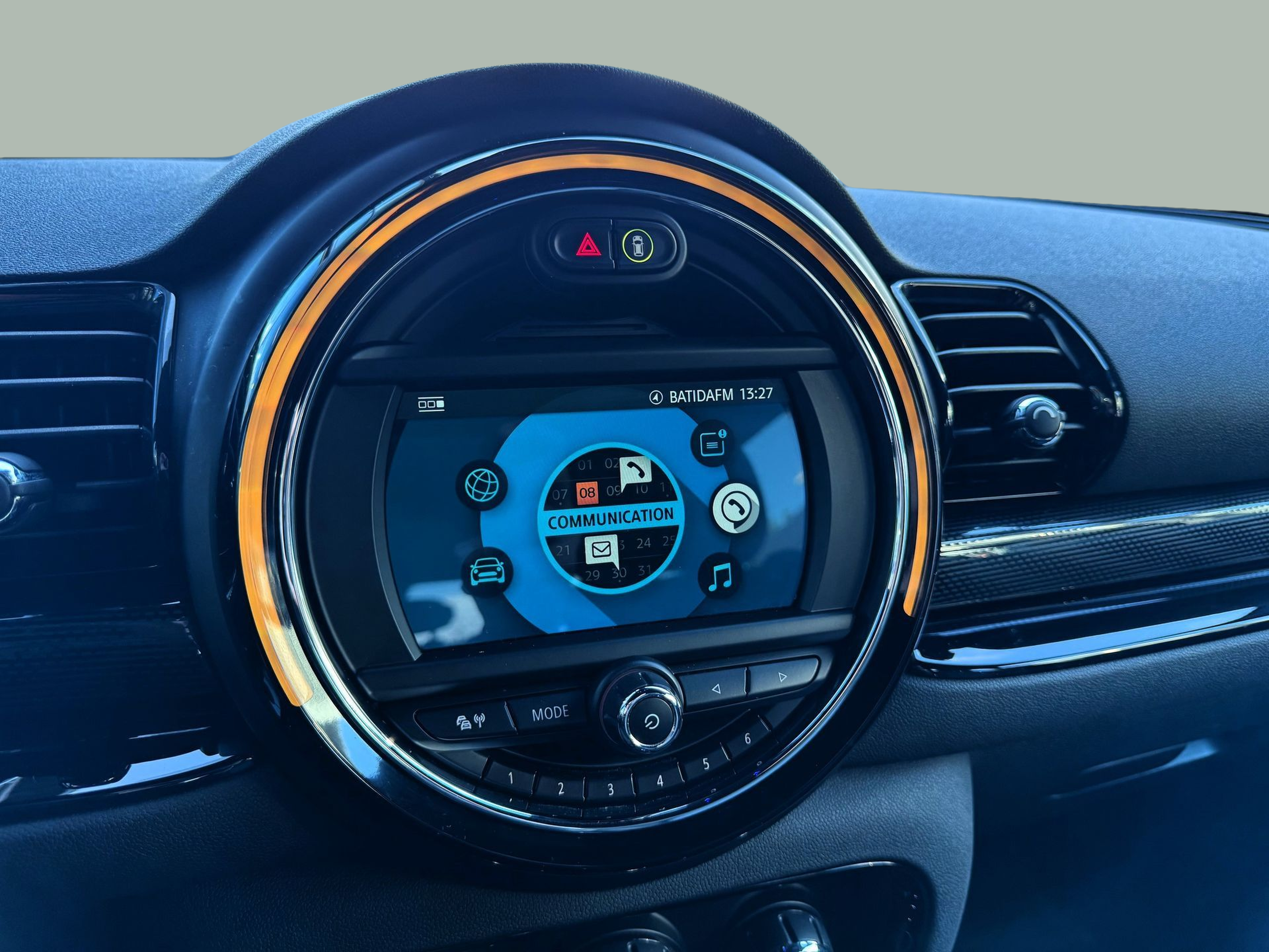 fotoG 13 del MINI MINI Clubman Cooper 100 kW (136 CV) 136cv Gasolina de 2018 em Oeiras