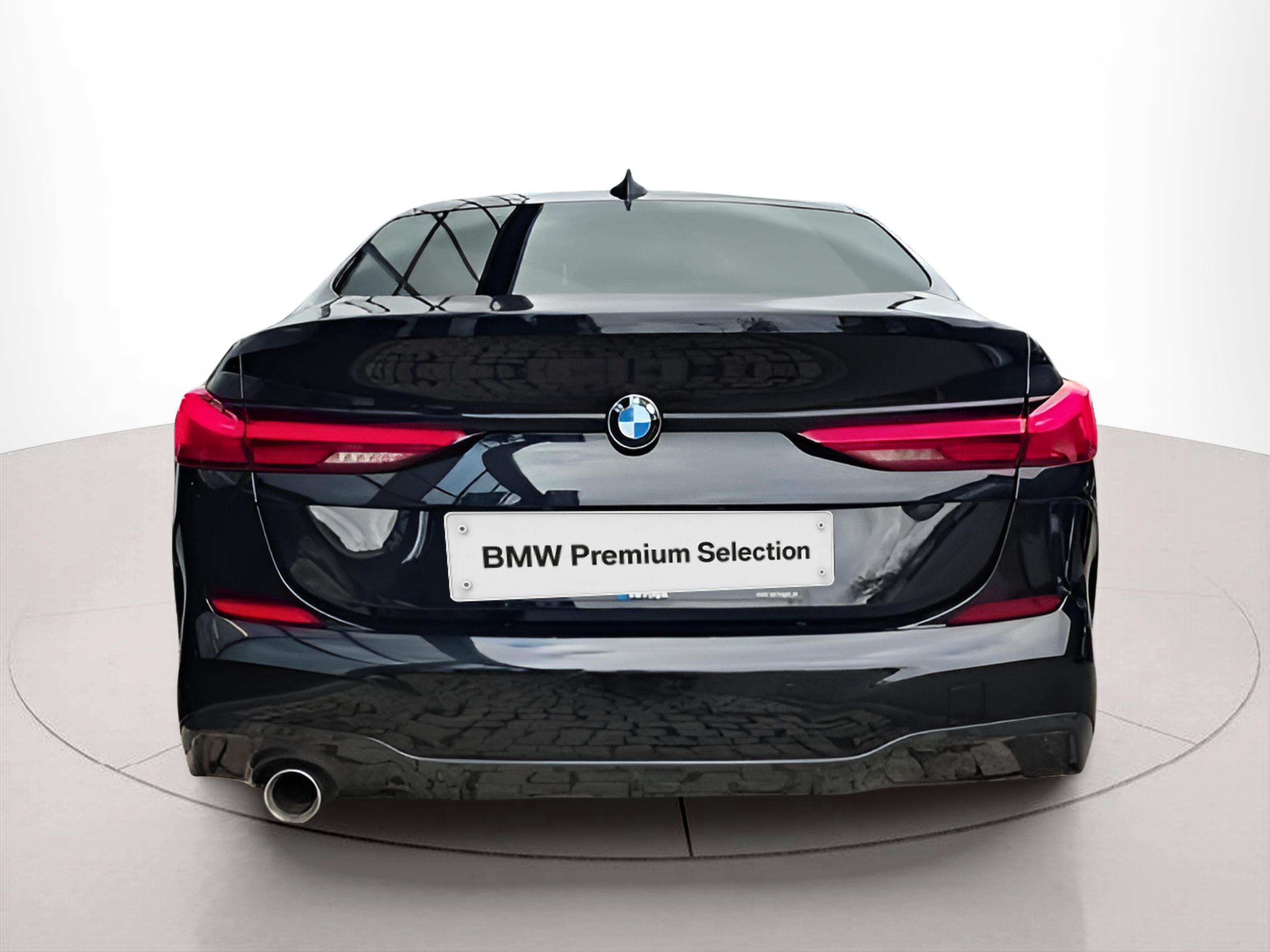 BMW Série 2 216d Gran Coupe color Negro. Año 2023. 85KW(116CV). Diesel. En concesionario Santogal Oeiras de Oeiras