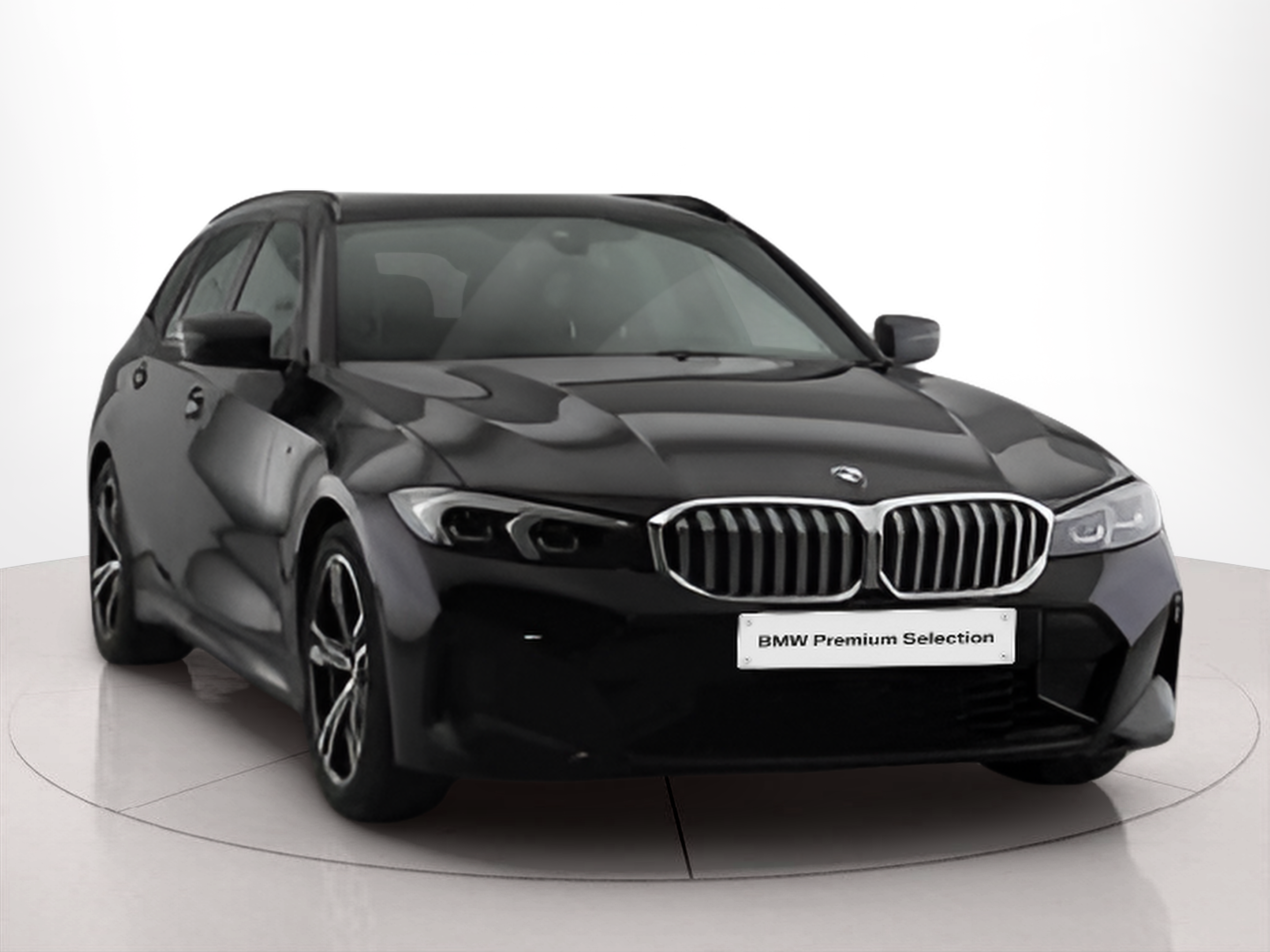 BMW Série 3 320d Touring color Negro. Año 2023. 140KW(190CV). Diesel. En concesionario Santogal Carnaxide de Oeiras