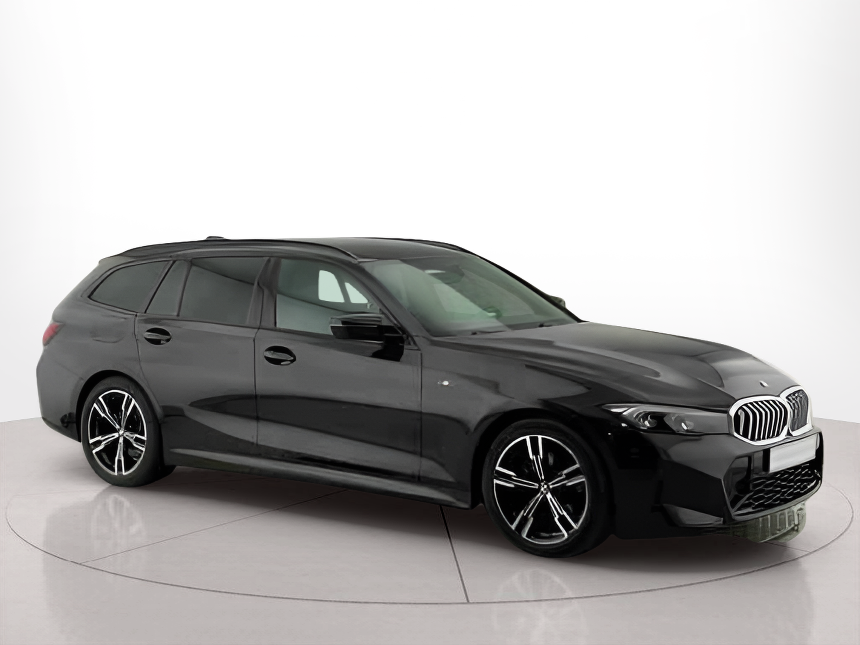 BMW Série 3 320d Touring color Negro. Año 2023. 140KW(190CV). Diesel. En concesionario Santogal Carnaxide de Oeiras