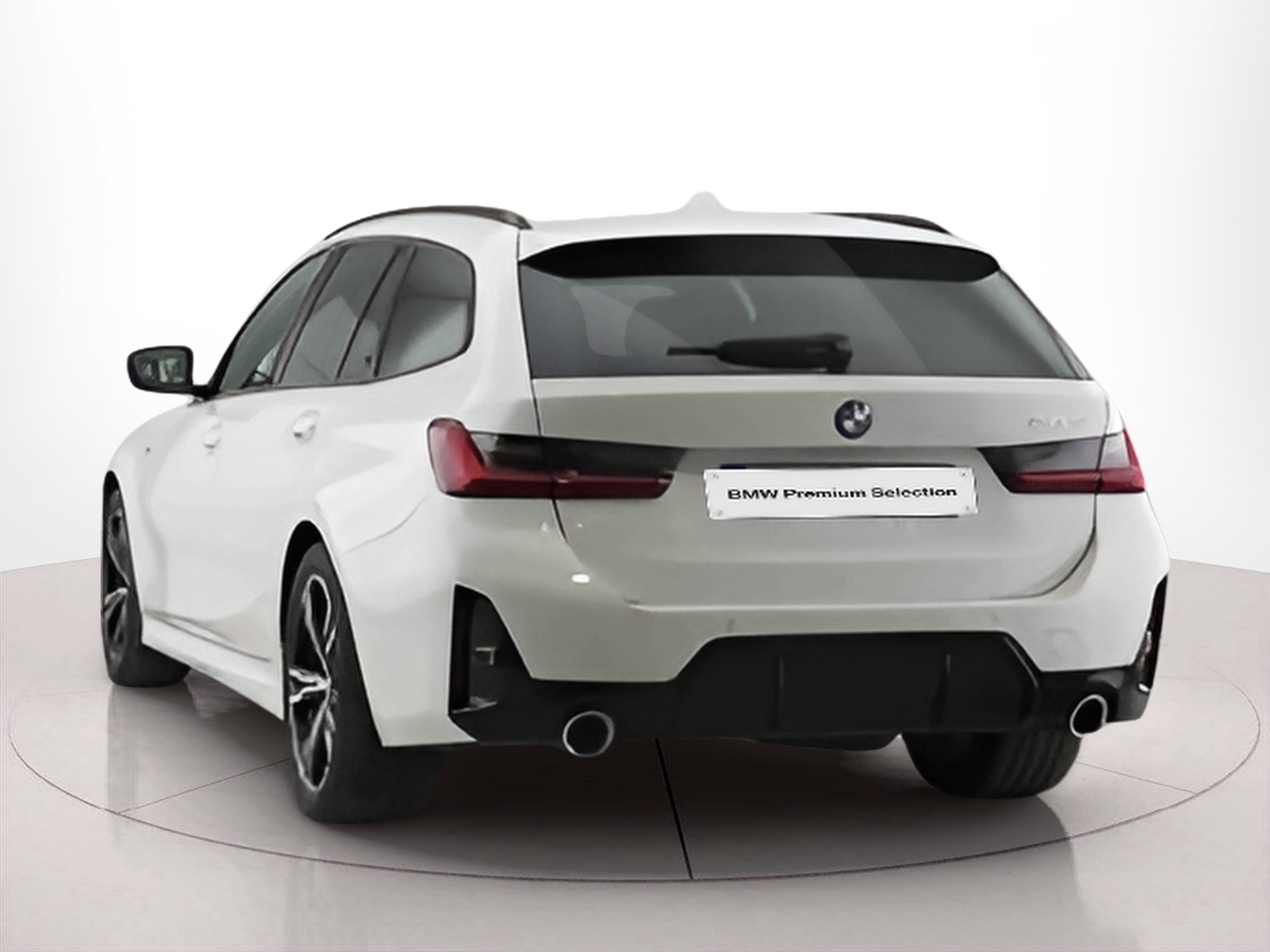 BMW Série 3 320d Touring color Blanco. Año 2023. 140KW(190CV). Diesel. En concesionario Santogal Setúbal de Setúbal