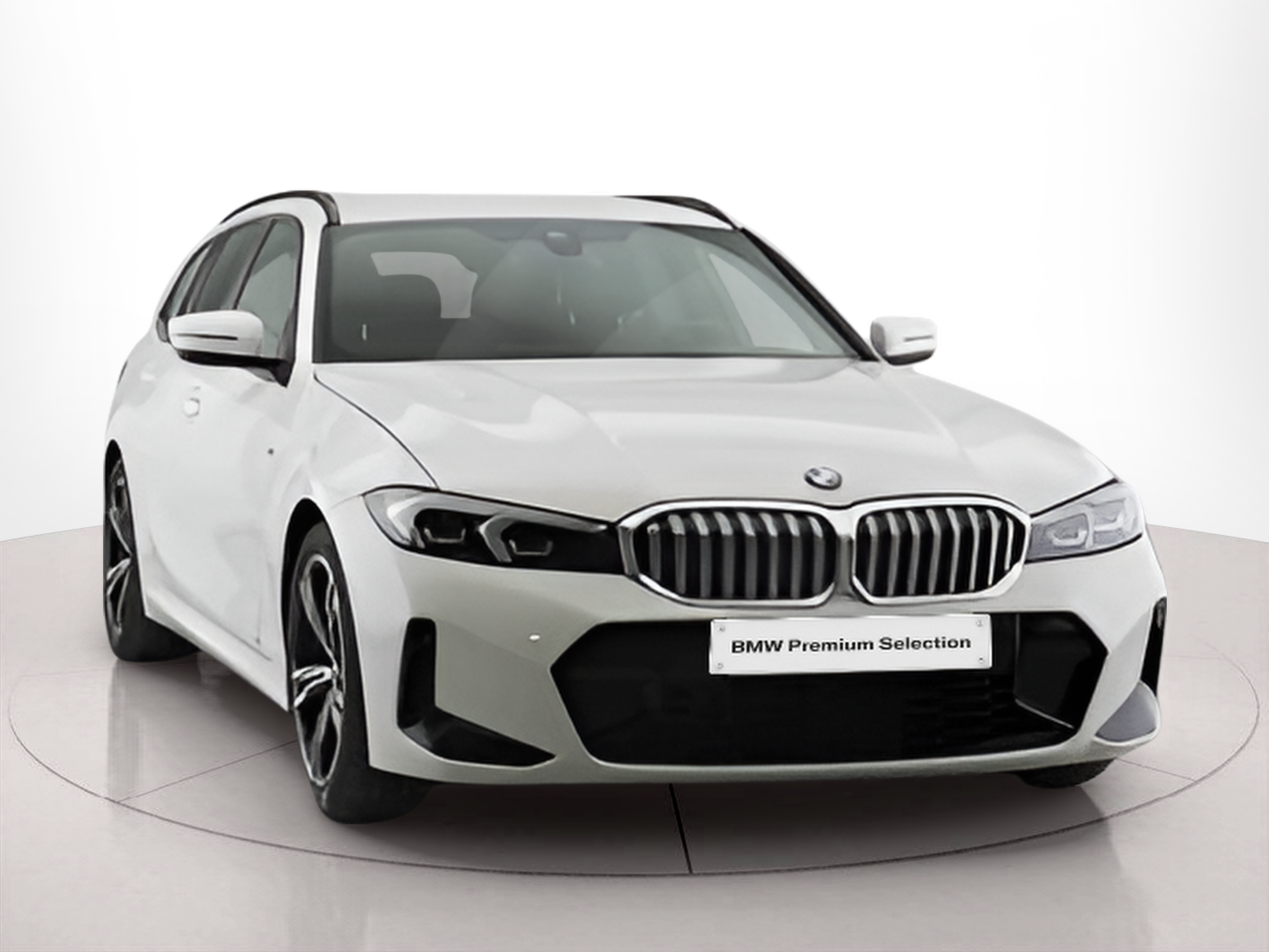 Fotos de BMW Série 3 320d Touring color Blanco. Año 2023. 140KW(190CV). Diesel. En concesionario Santogal Setúbal de Setúbal