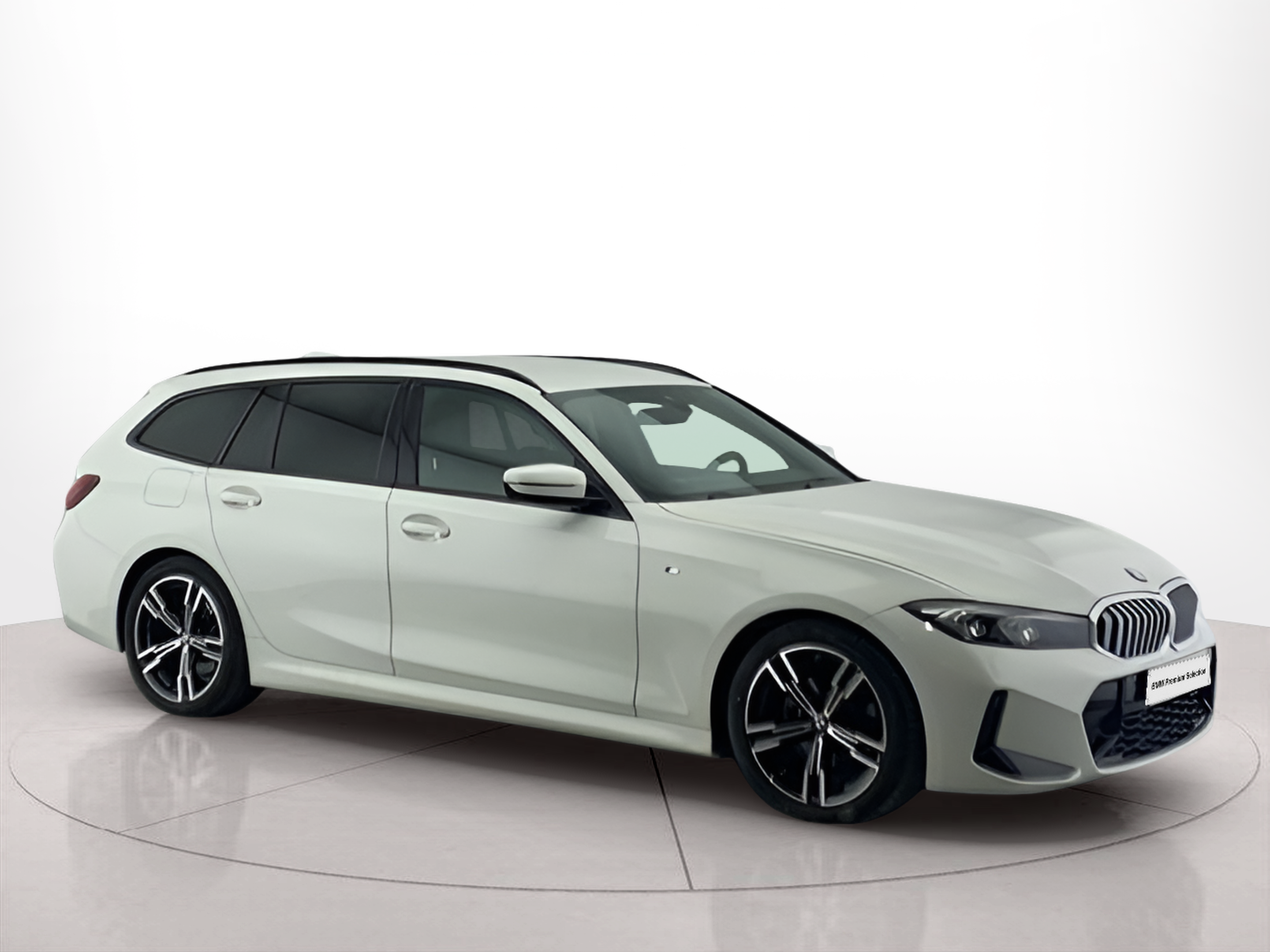 BMW Série 3 320d Touring color Blanco. Año 2023. 140KW(190CV). Diesel. En concesionario Santogal Setúbal de Setúbal