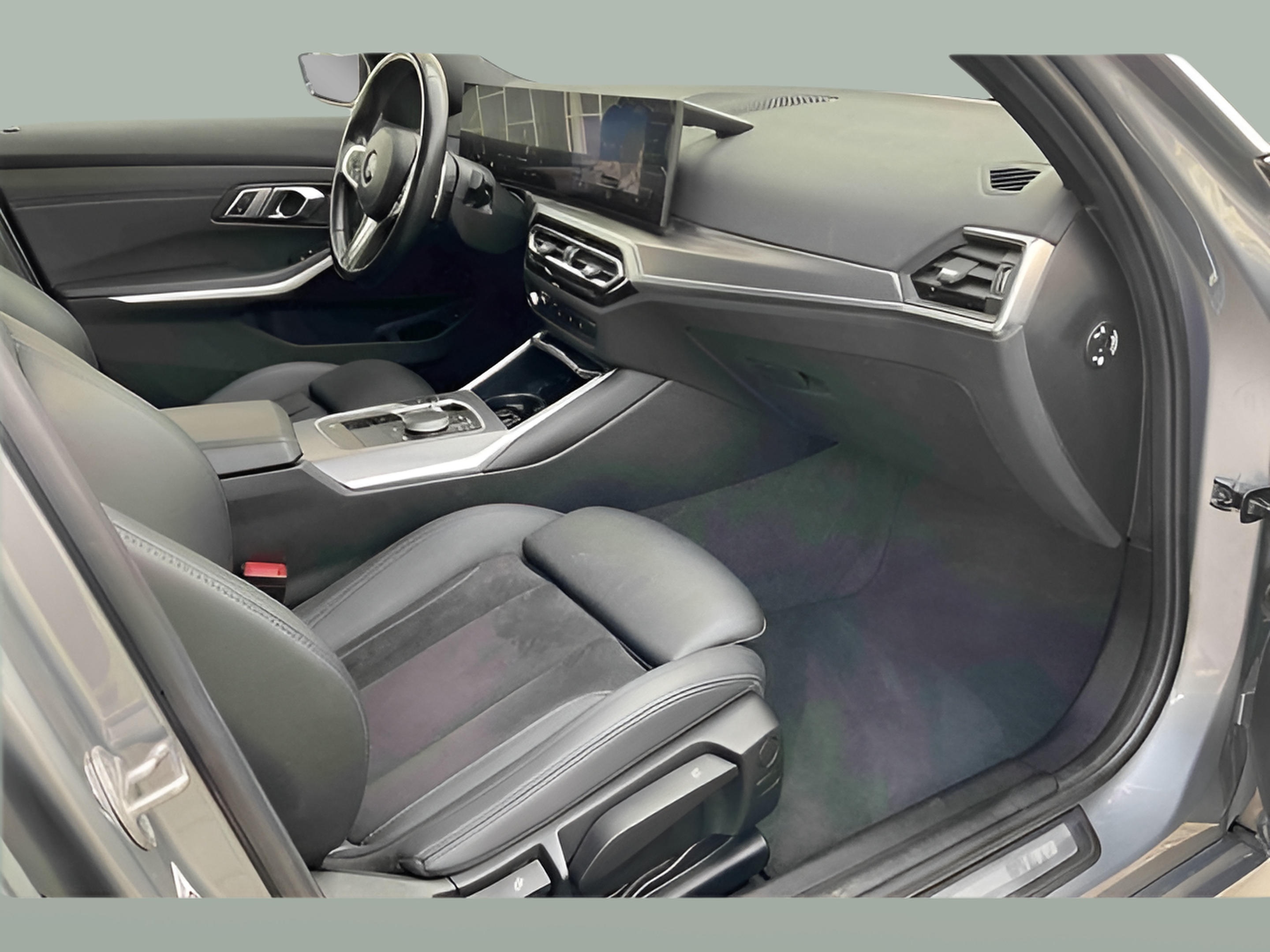 BMW Série 3 320d Touring color Gris. Año 2023. 140KW(190CV). Diesel. En concesionario Santogal Setúbal de Setúbal