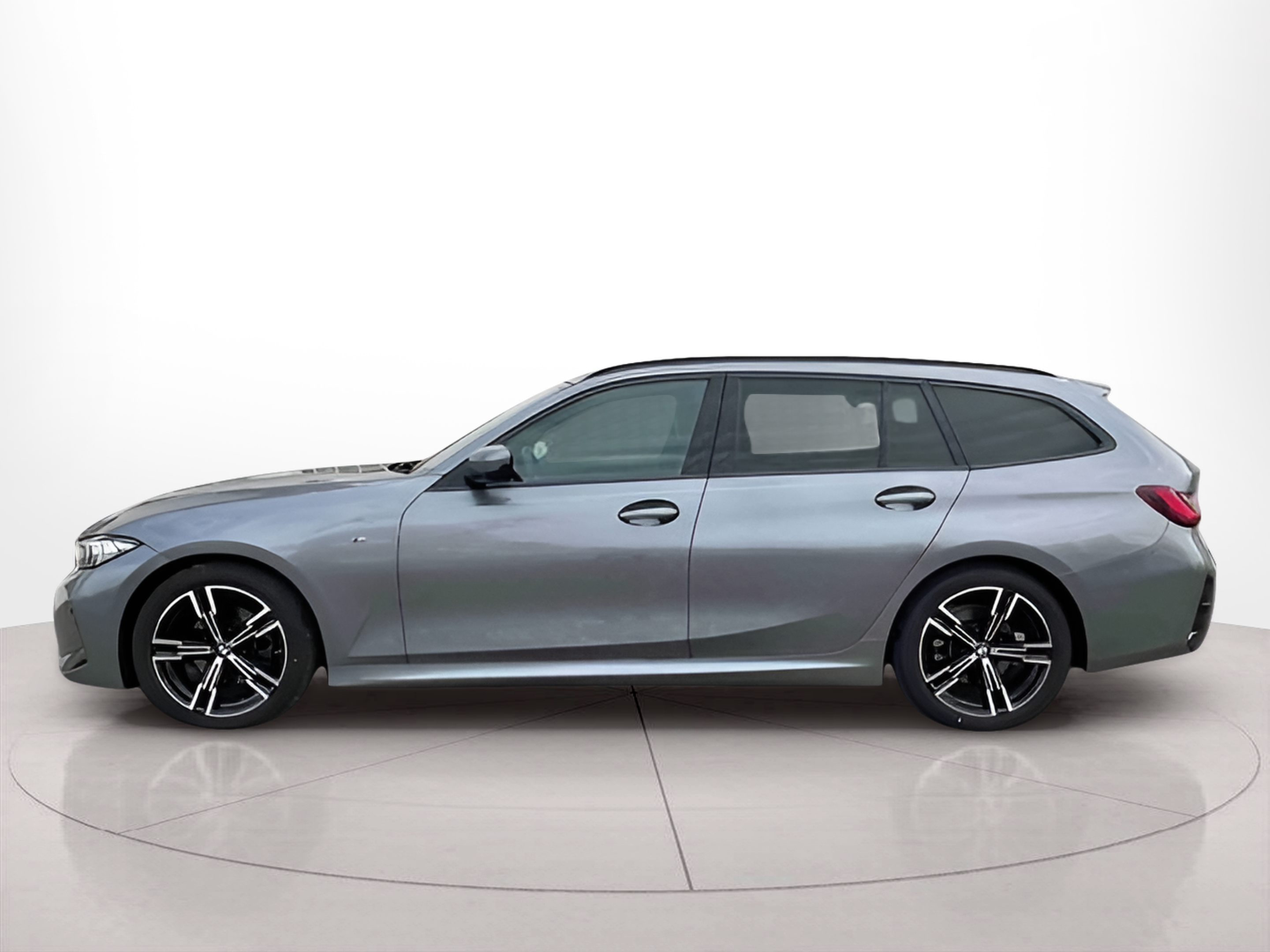 Fotos de BMW Série 3 320d Touring color Gris. Año 2023. 140KW(190CV). Diesel. En concesionario Santogal Setúbal de Setúbal