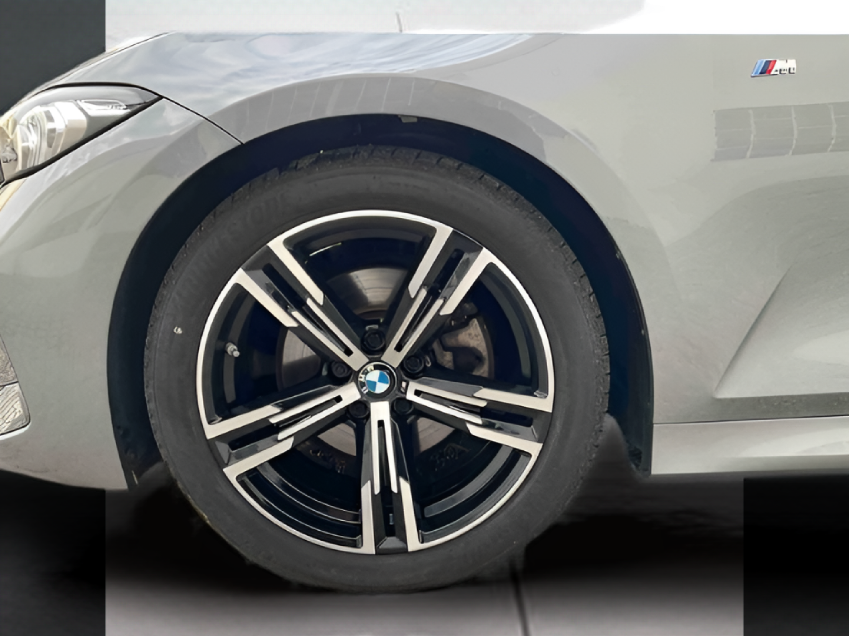 BMW Série 3 320d Touring color Gris. Año 2023. 140KW(190CV). Diesel. En concesionario Santogal Setúbal de Setúbal