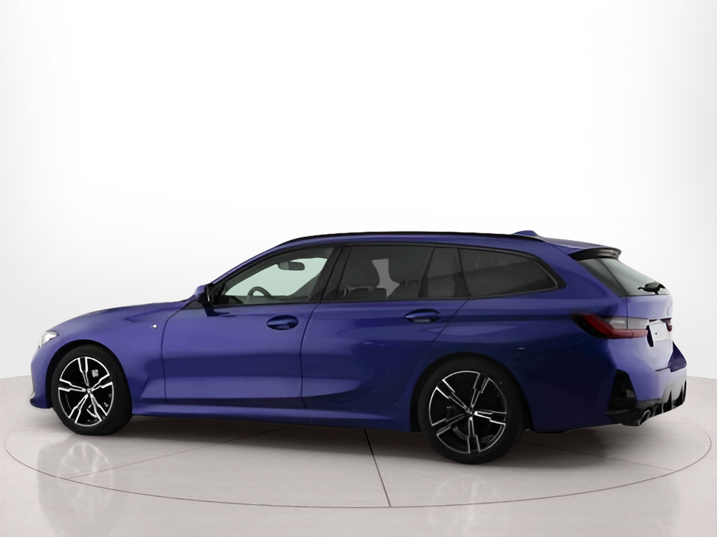 Fotos de BMW Série 3 320d Touring color Azul. Año 2023. 140KW(190CV). Diesel. En concesionario Santogal Santo Antão do Tojal de Loures