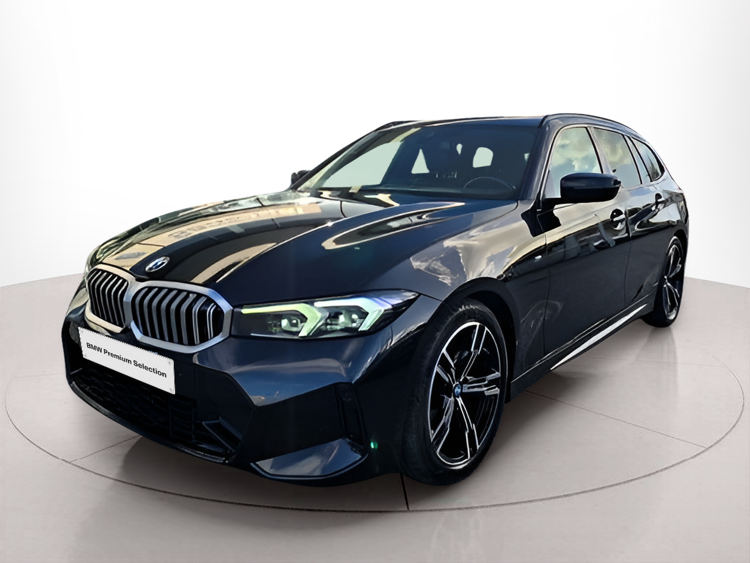 Fotos de BMW Série 3 320d Touring color Negro. Año 2023. 140KW(190CV). Diesel. En concesionario Santogal Setúbal de Setúbal