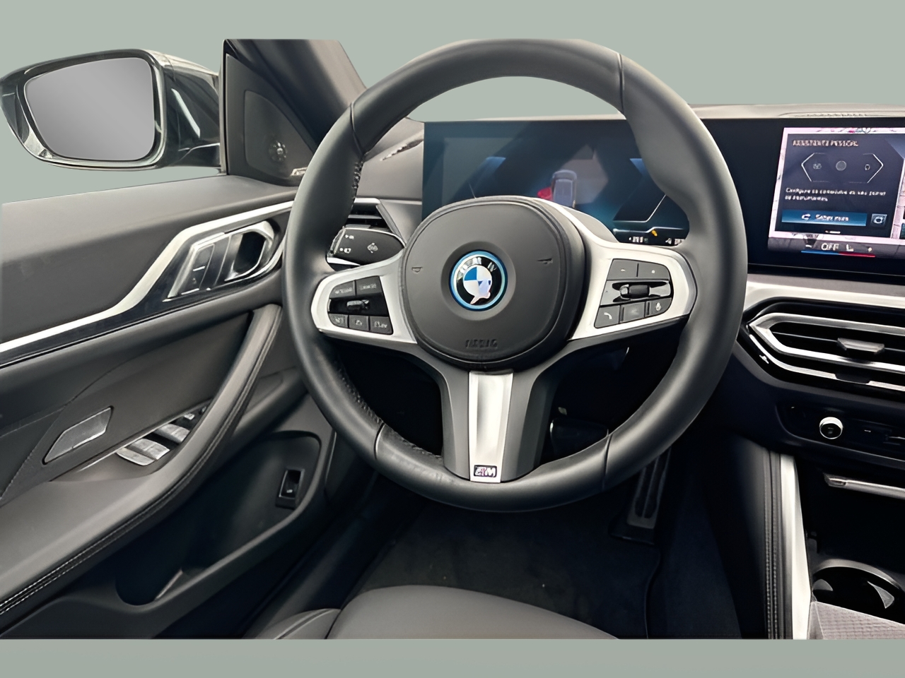 BMW i4 i4 eDrive40 color Negro. Año 2023. 250KW(340CV). Elétrico. En concesionario Santogal Praça de Espanha - Lisboa de Lisboa