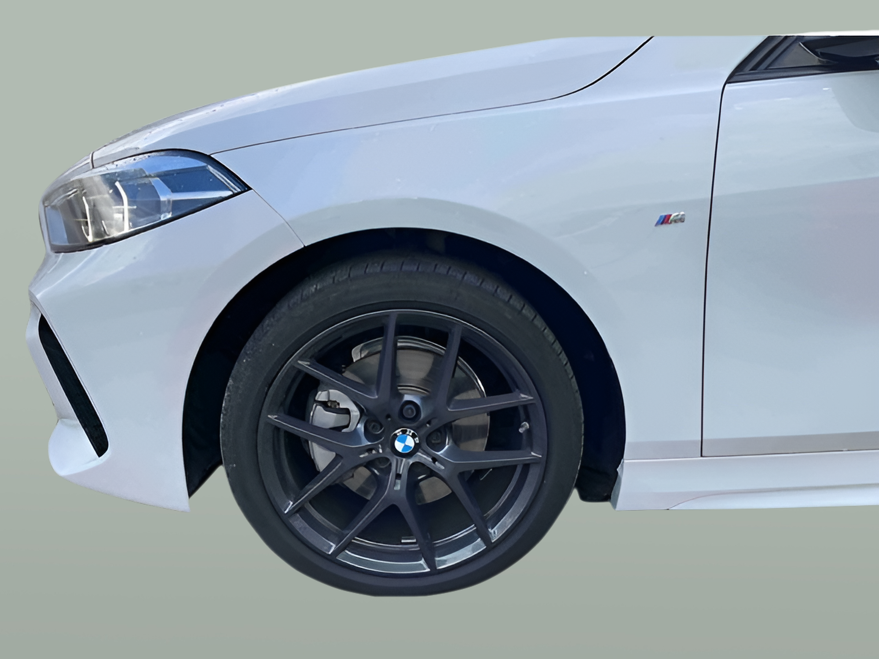 BMW Série 1 116d color Blanco. Año 2024. 85KW(116CV). Diesel. En concesionario Santogal Setúbal de Setúbal