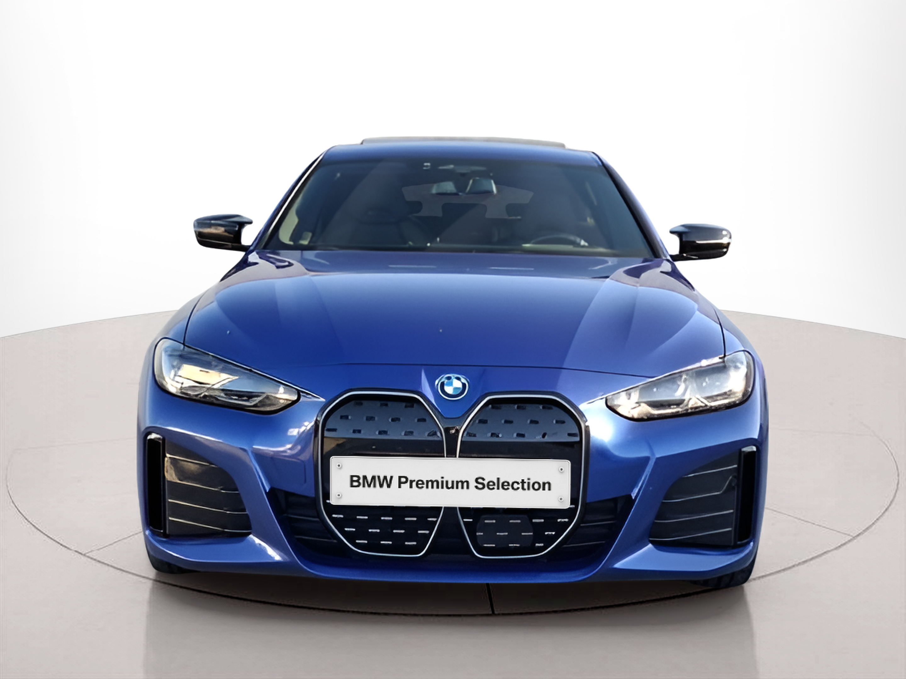 BMW i4 i4 M50 color Azul. Año 2022. 400KW(544CV). Elétrico. En concesionario Santogal Carnaxide de Oeiras