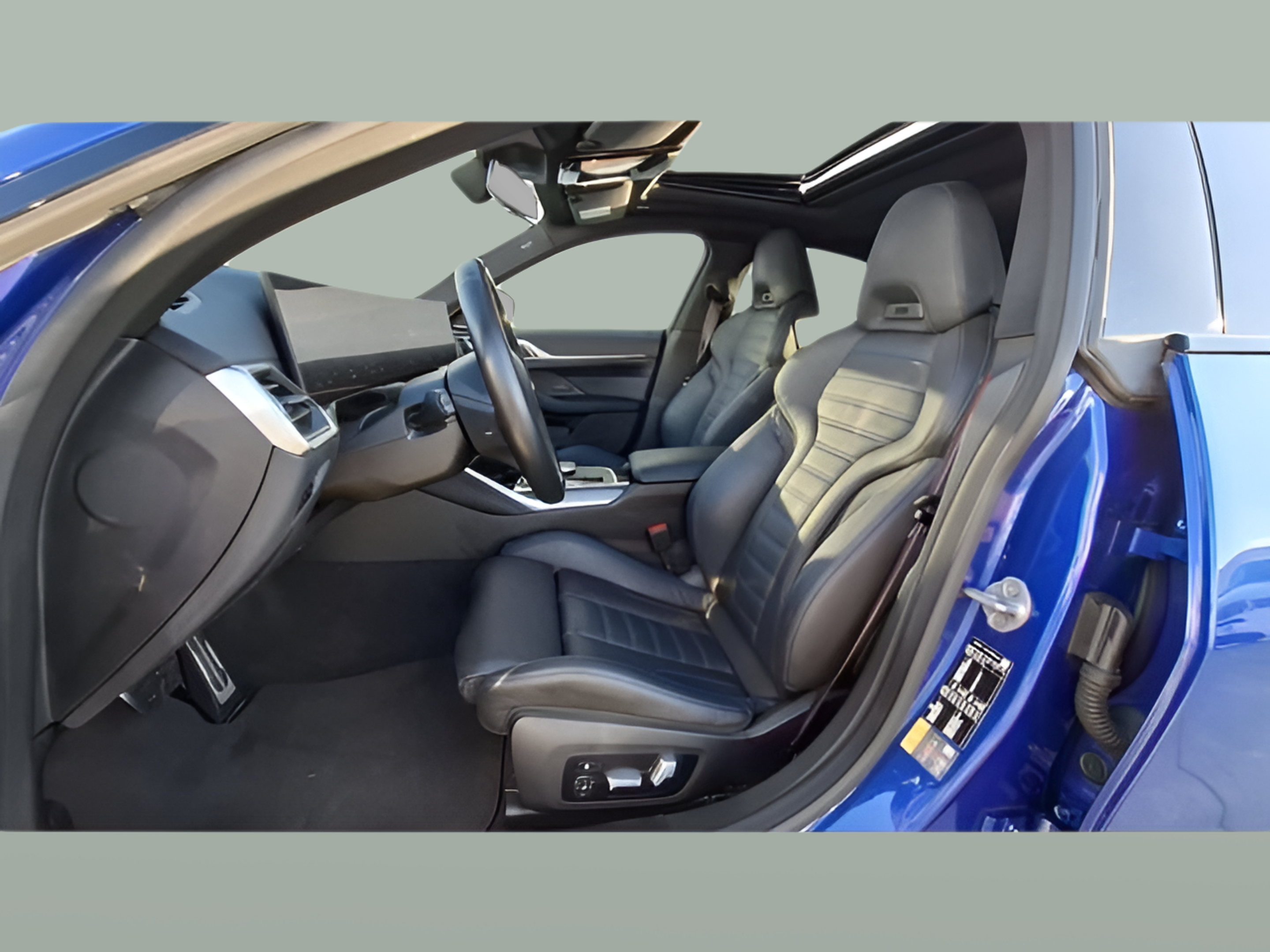 BMW i4 i4 M50 color Azul. Año 2022. 400KW(544CV). Elétrico. En concesionario Santogal Carnaxide de Oeiras