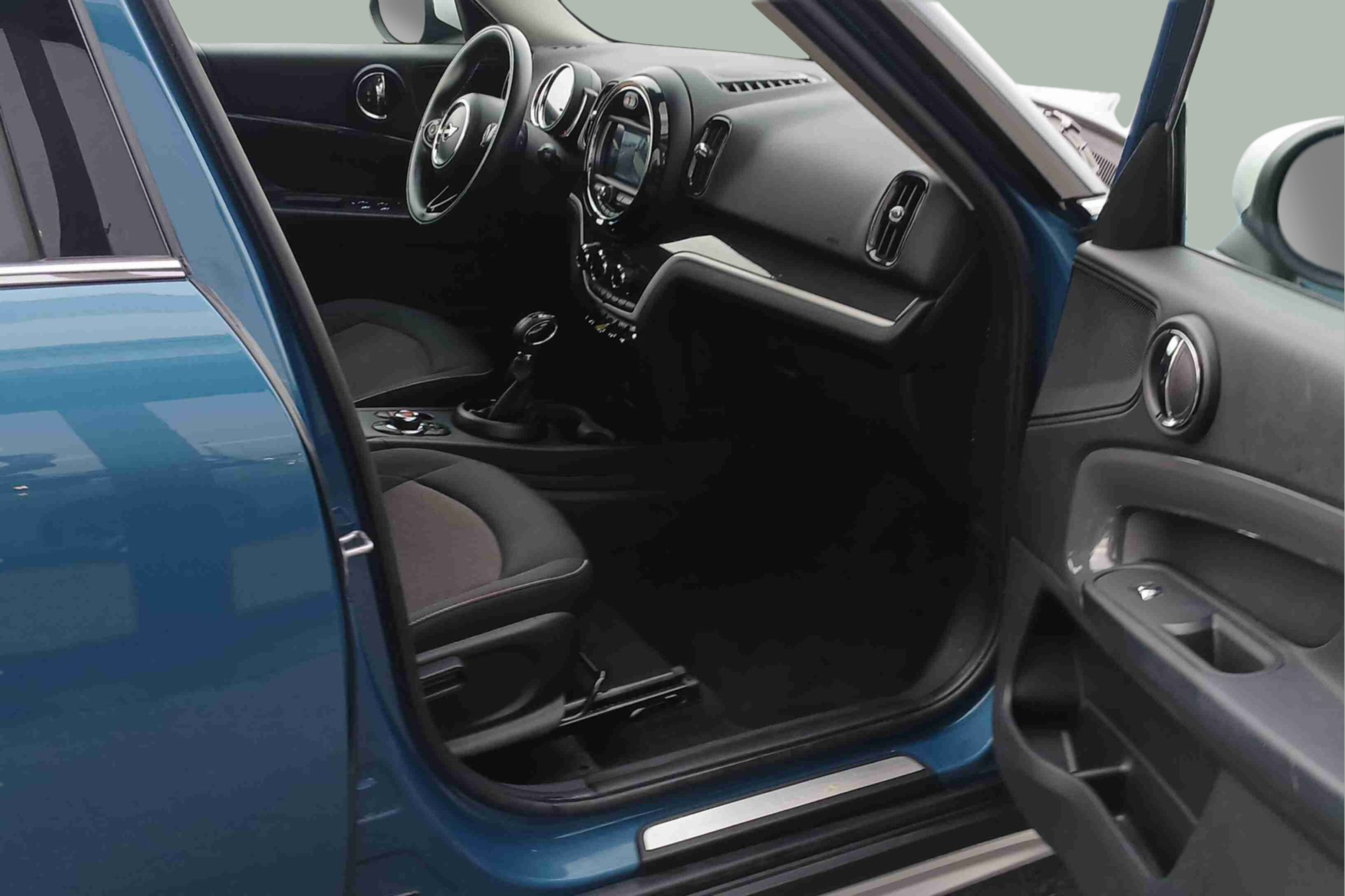 fotoG 7 del MINI MINI Countryman Cooper S E ALL4 165 kW (224 CV) 224cv Elétrico / Gasolina Híbrido de 2019 em Oeiras