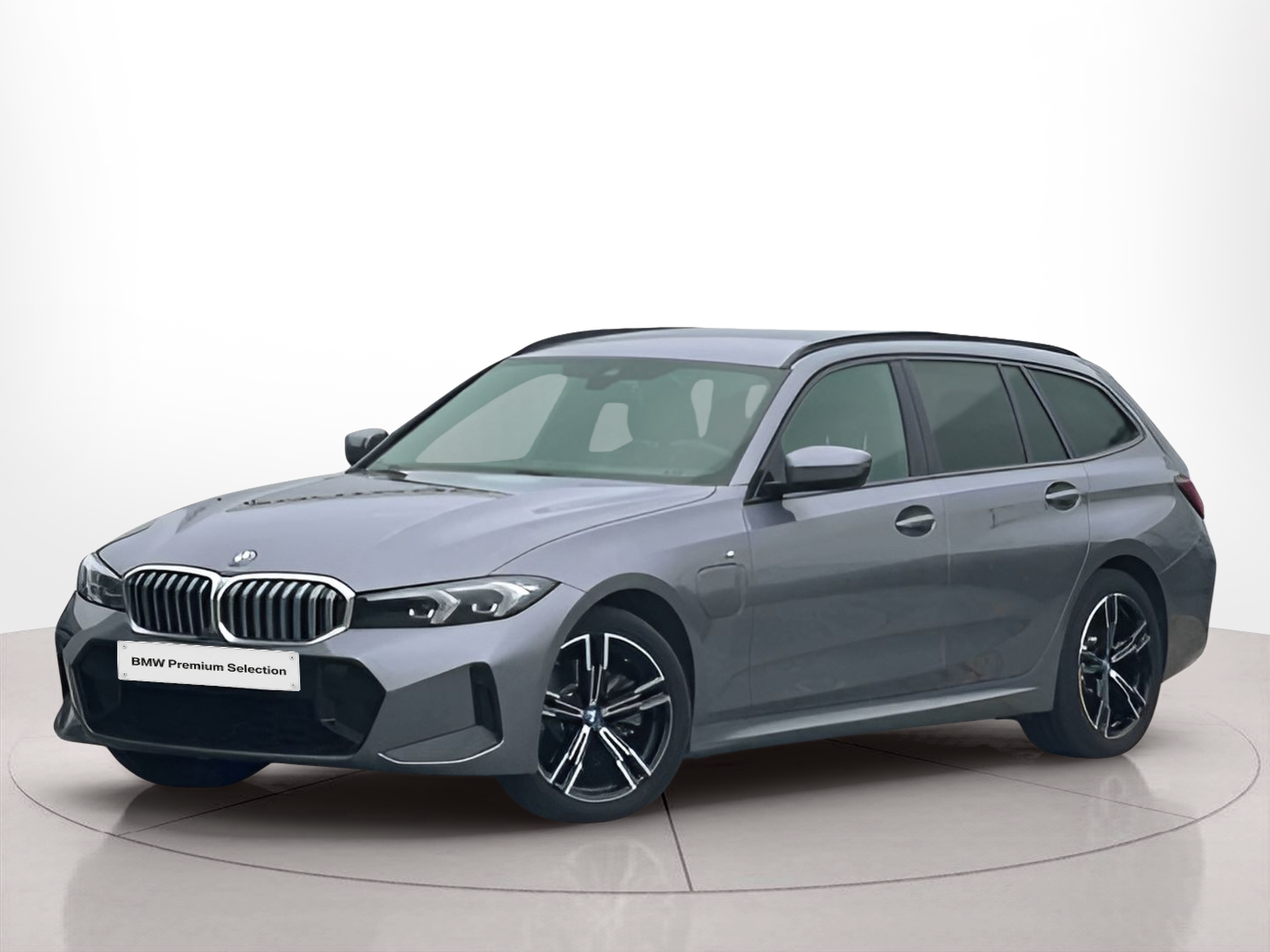Fotos de BMW Série 3 320e Touring color Gris. Año 2024. 150KW(204CV). Elétrico / Gasolina Híbrido. En concesionario Santogal Praça de Espanha - Lisboa de Lisboa
