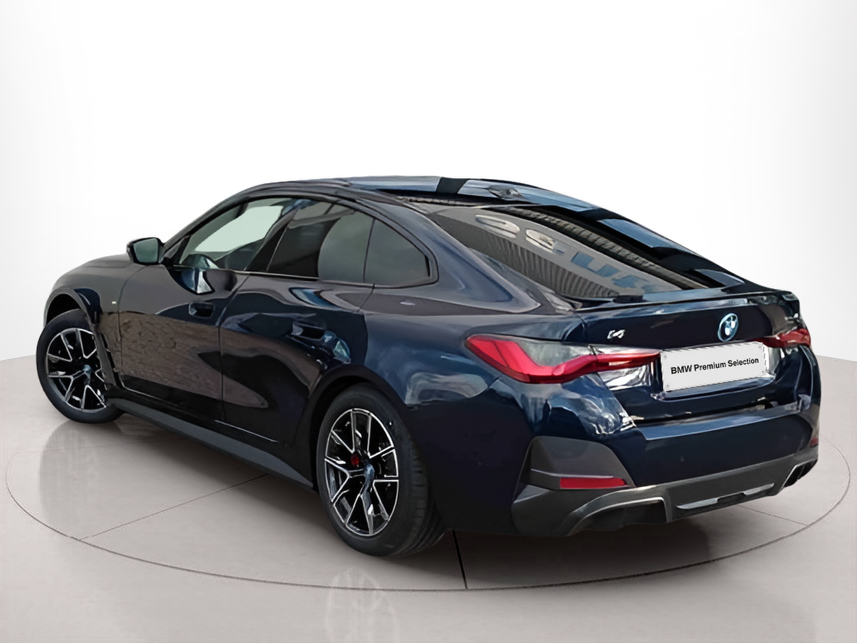 BMW i4 i4 eDrive40 color Azul. Año 2023. 250KW(340CV). Elétrico. En concesionario Santogal Seixal de Seixal