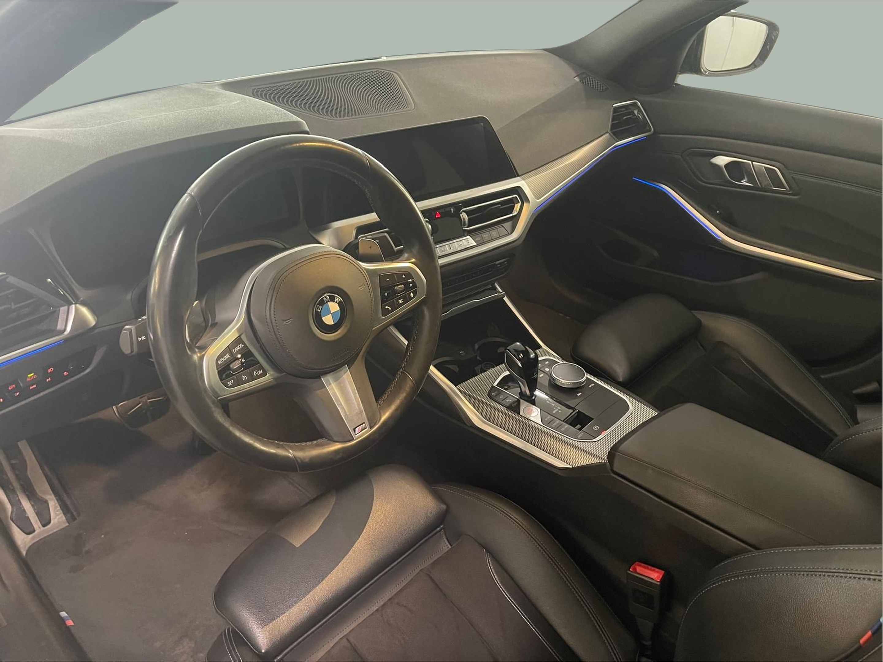 BMW Série 3 320d Berlina color Negro. Año 2019. 140KW(190CV). Diesel. En concesionario Santogal Carnaxide de Oeiras