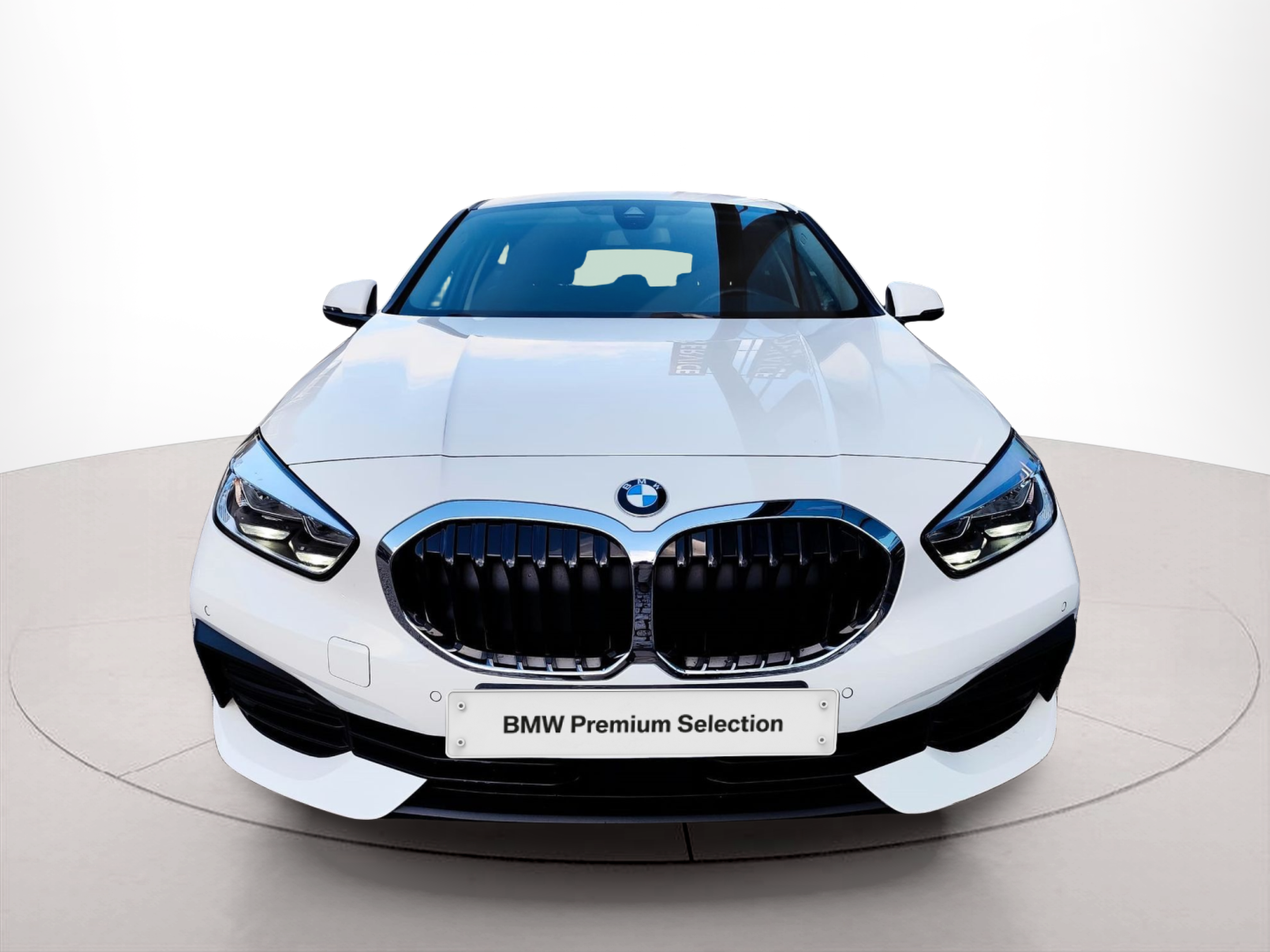 Fotos de BMW Série 1 116i color Blanco. Año 2024. 80KW(109CV). Gasolina. En concesionario Santogal Oeiras de Oeiras