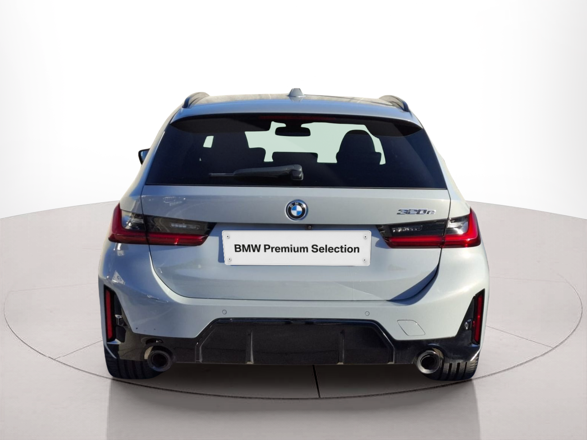 BMW Série 3 320e Touring color Gris. Año 2024. 150KW(204CV). Elétrico / Gasolina Híbrido. En concesionario Santogal Carnaxide de Oeiras